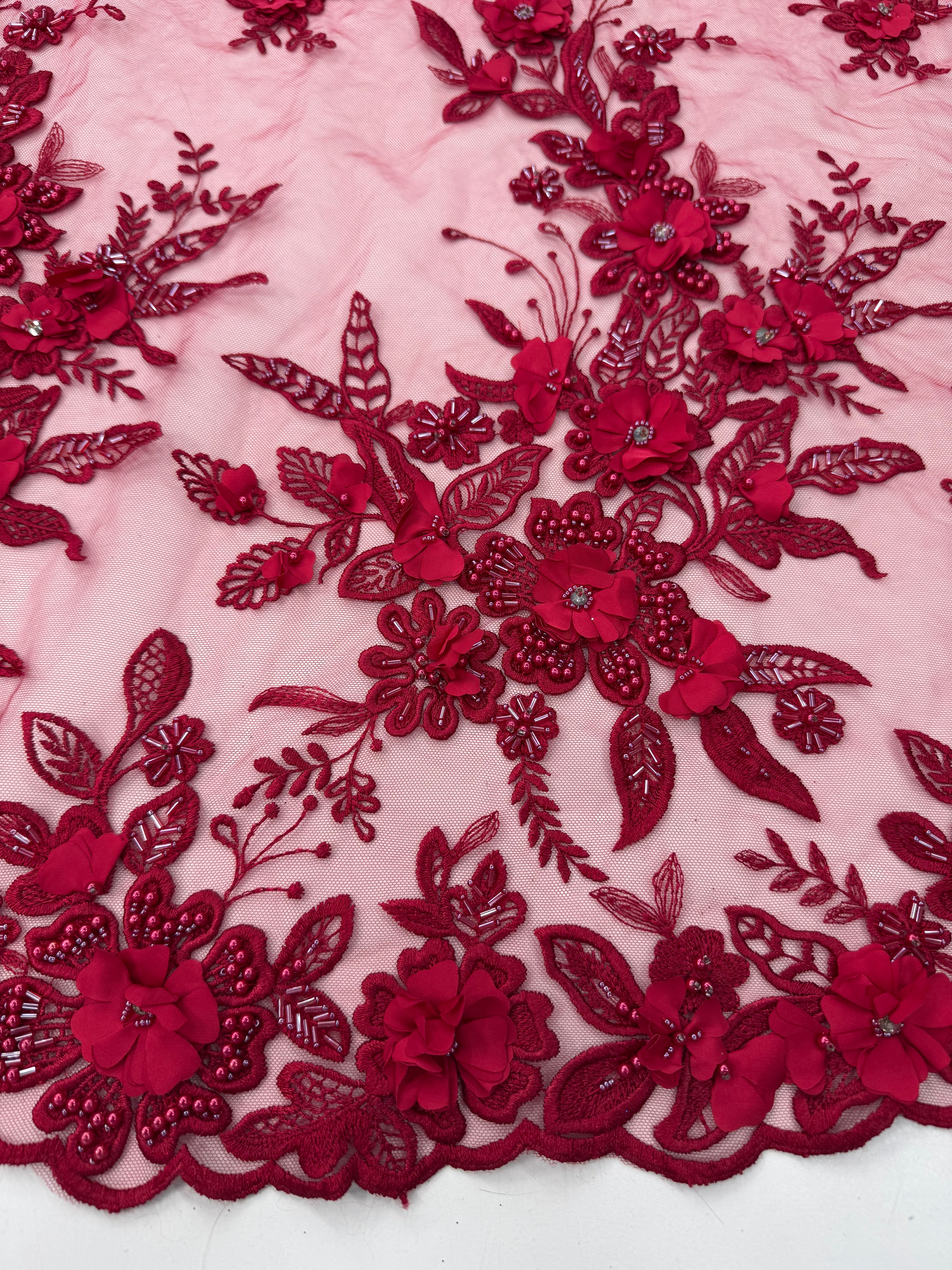 Broderie 3D bordo cu flori aplicate pe tul 140 cm latime - material premium pentru rochii de seara si ocazie
