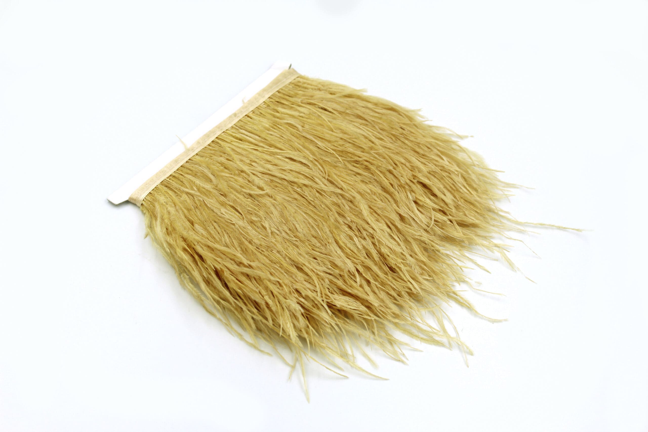 Pene de Strut Decorative pentru Rochii si Accesorii – 10 Metri/Rola