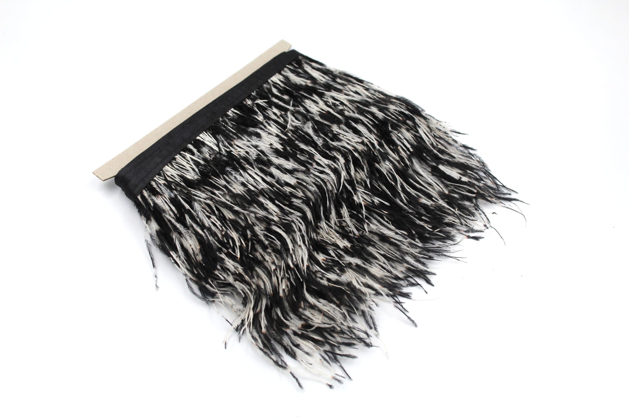 Pene de Strut Decorative pentru Rochii si Accesorii – 10 Metri/Rola