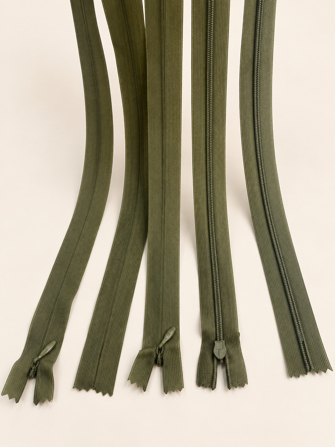 Set 50 fermoare ascunse 60cm,plastic rezistent,tip 3