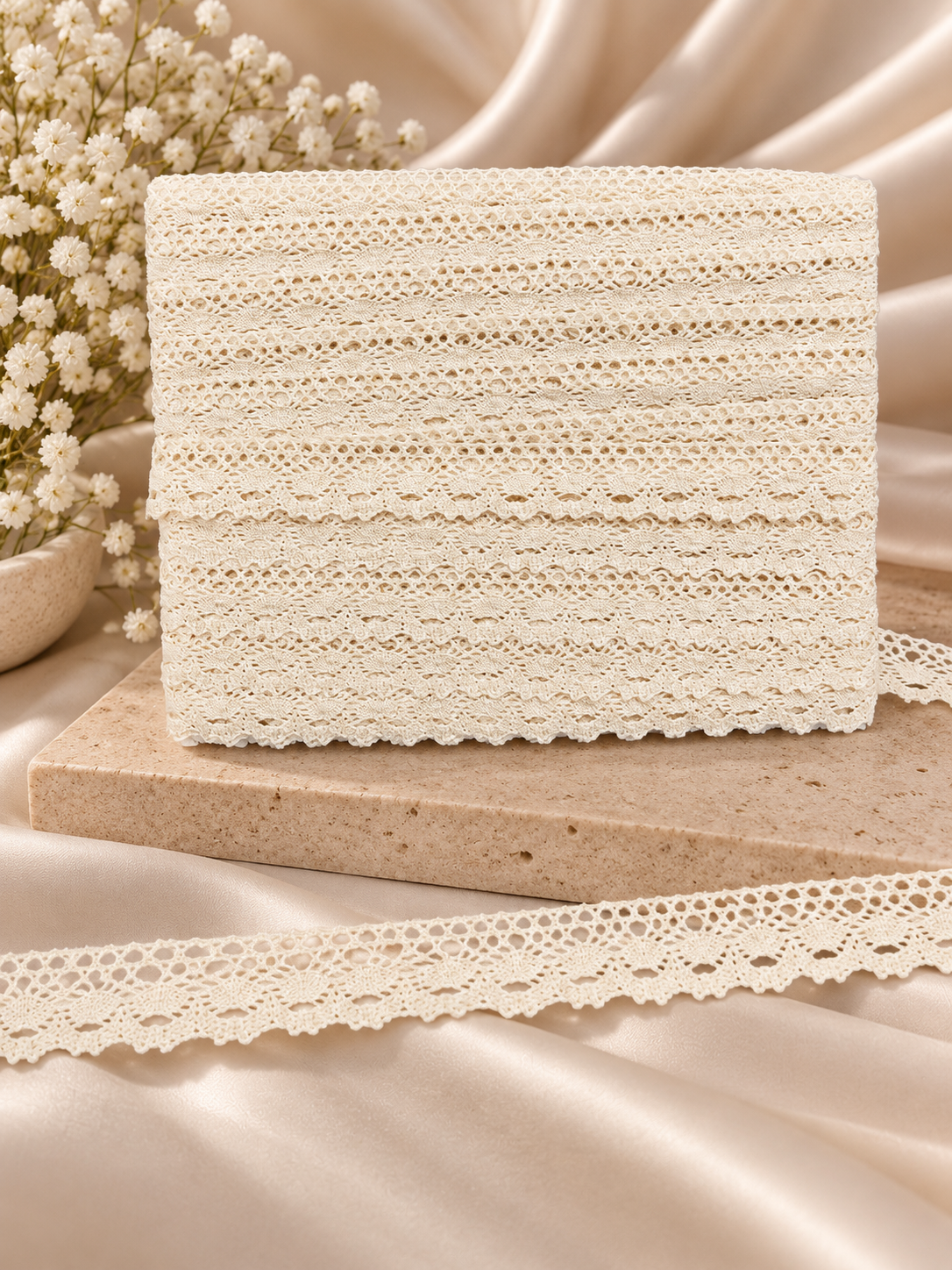 Dantela Din Bumbac 2.4 Cm 15 Yards/Rola (13.72 Metri/Rola) Model 1484