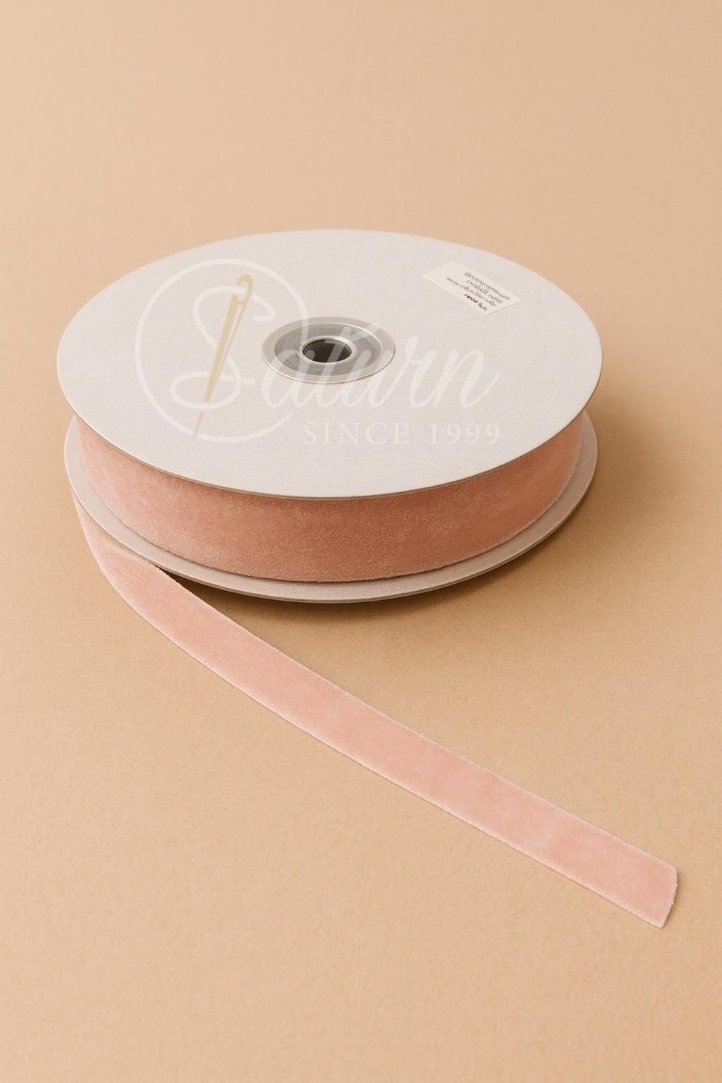 Banda De Catifea Premium –1,5cm, 20 Yards/Rola (18.3Metri) – Diverse Culori