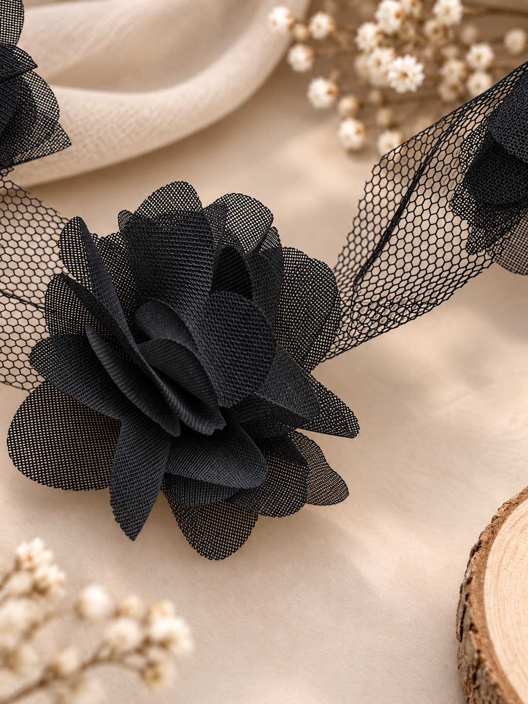 Banda cu Flori 3D pe Organza, Latime 5,8 cm, Model 0018, 9,14 m
