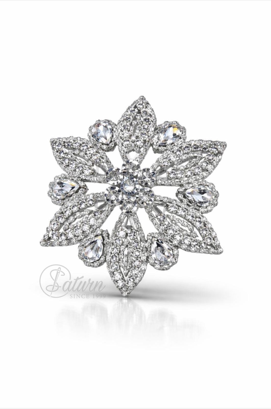 Accesoriu decorativ de lipit cu cristale – model DJ 9205-1, floare stras argintie, 9 cm mercerie saturn accesorii de lipit