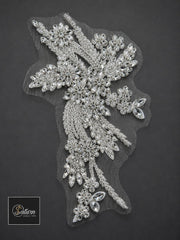 Aplicatie Decorativa de Cusut cu Cristale si Margele, Model A027, Broderie Florala Eleganta pentru Rochii si Accesorii