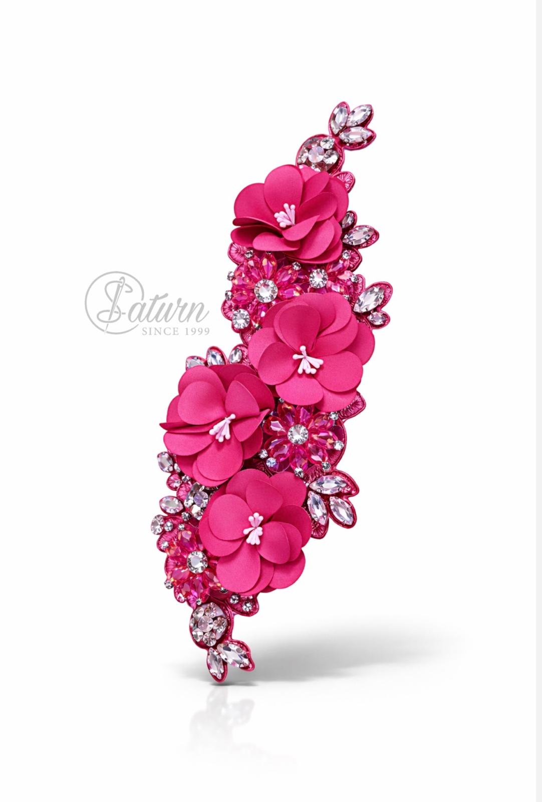 Aplicatie florala 3D cu cristale, 25x9 cm – decor elegant pentru rochii si evenimente siclam mercerie saturn 