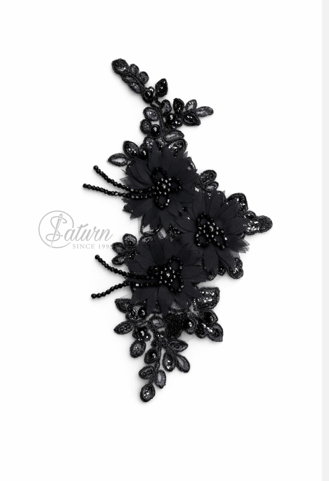 Aplicatie florala 3D cu margele si paiete 29x15 cm pentru rochii si accesorii mercerie saturn 
