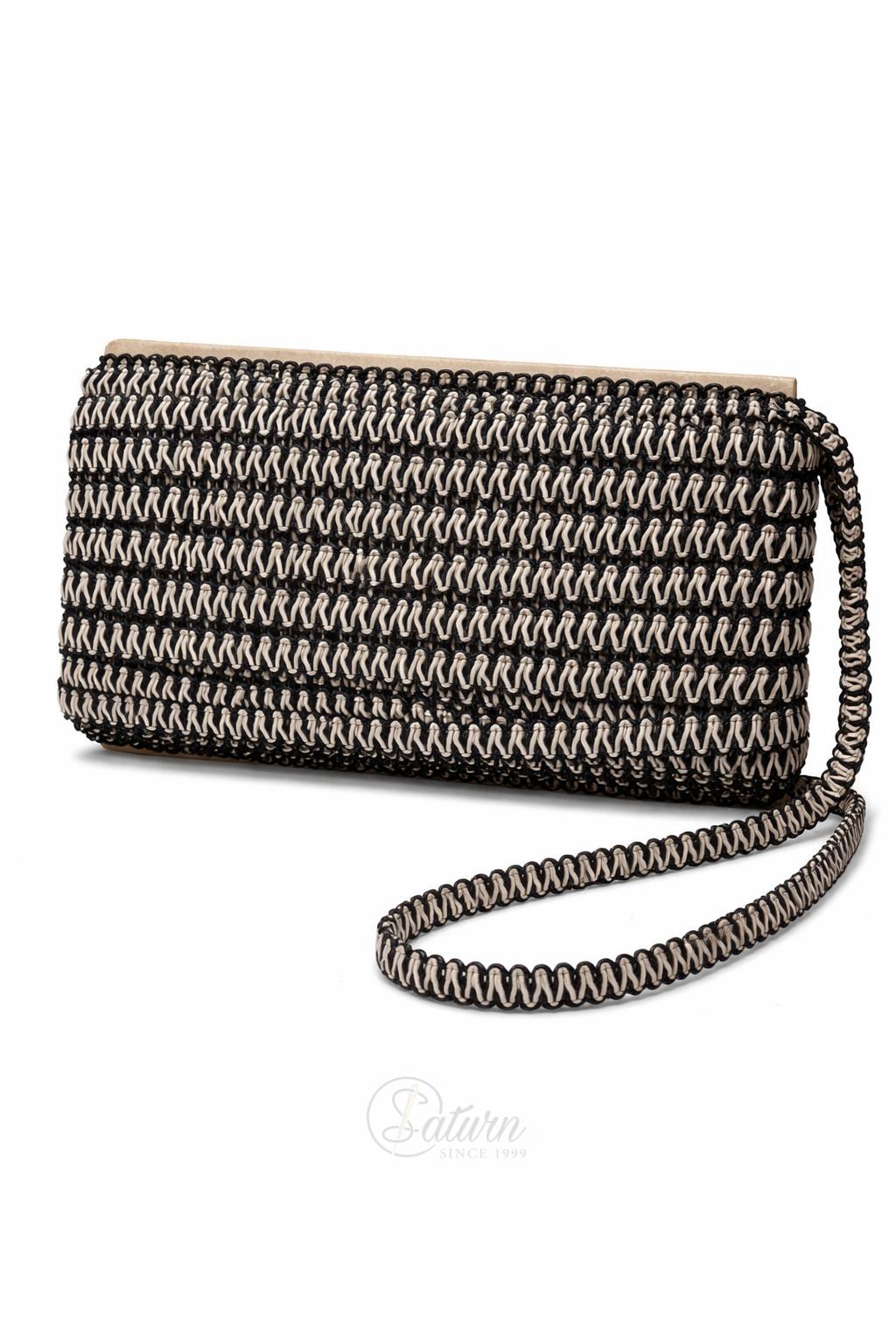 Banda decorativa impletita 1.5 cm – pasmanterie eleganta pentru haine si accesorii  mercerie saturn banda decorativa
pasmanterie
accesorii cusut
fir metalizat
ornamente textile
materiale handmade