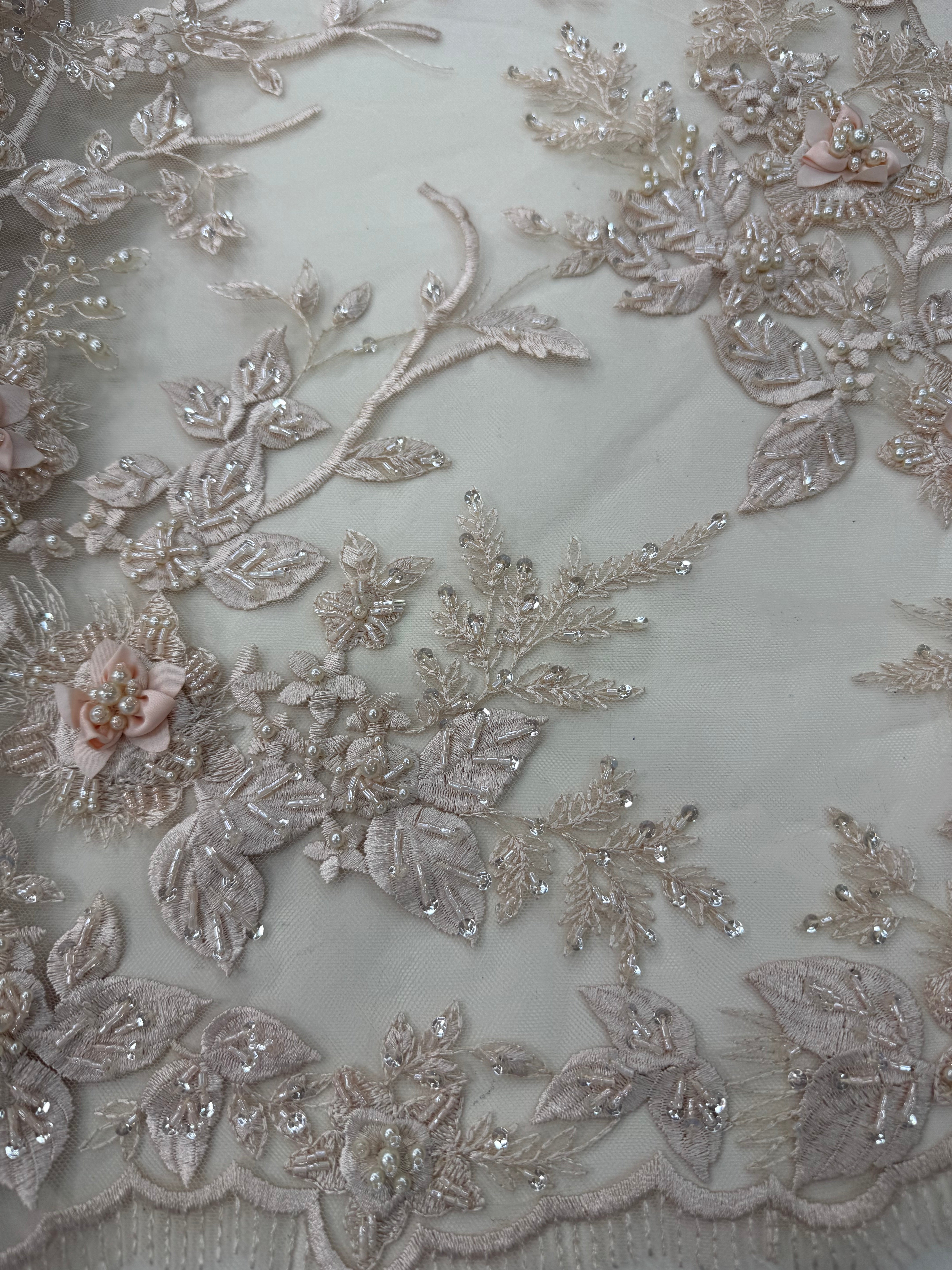 Broderie cu paiete champagne pe tul 140 cm latime - material lux pentru rochii de seara si ocazie