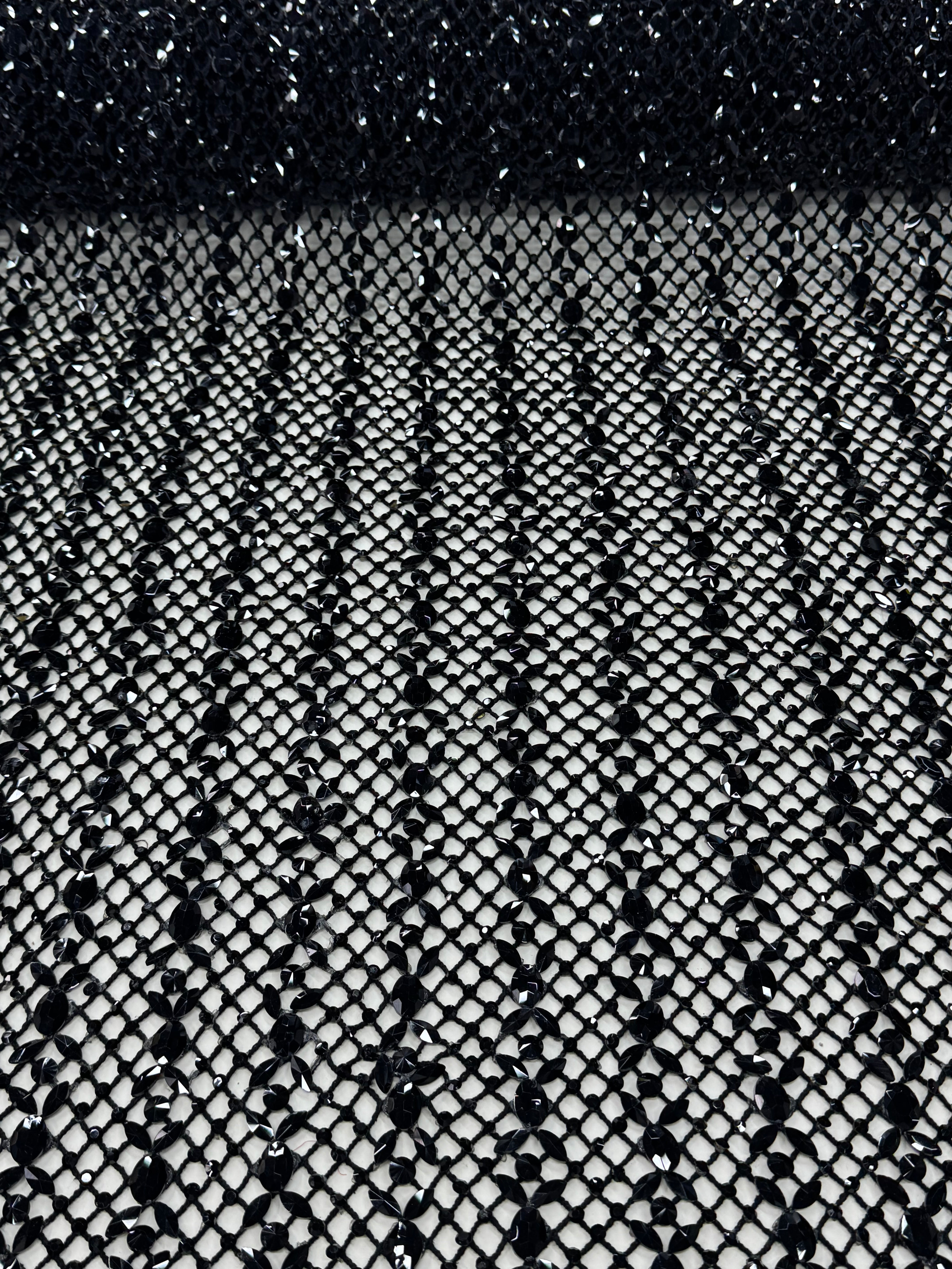 Broderie de lux cu cristale pe plasa 140 cm/la metru FL227