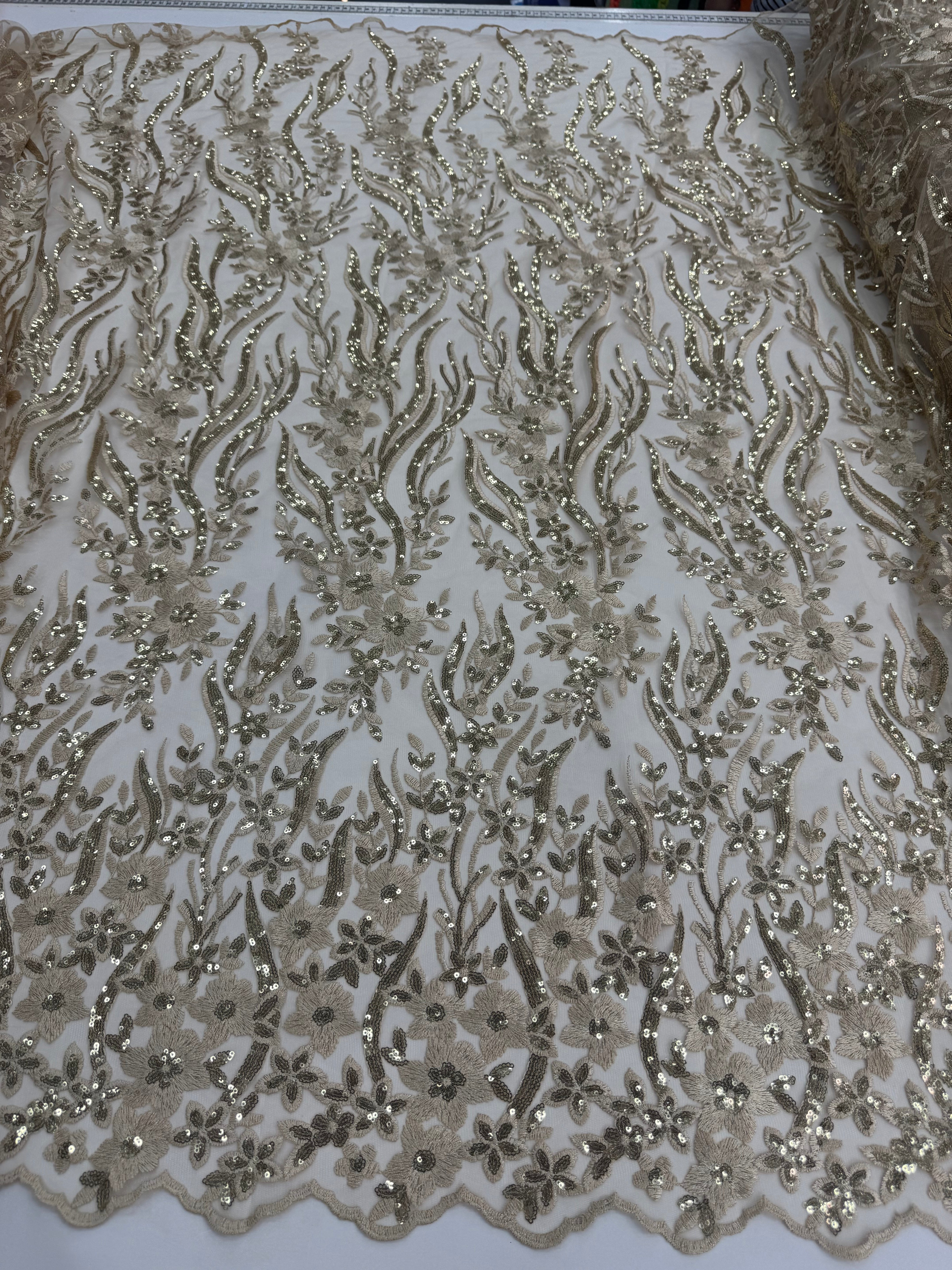 Broderie florala champagne cu paiete fine – material elegant pentru rochii de seara si ocazii speciale