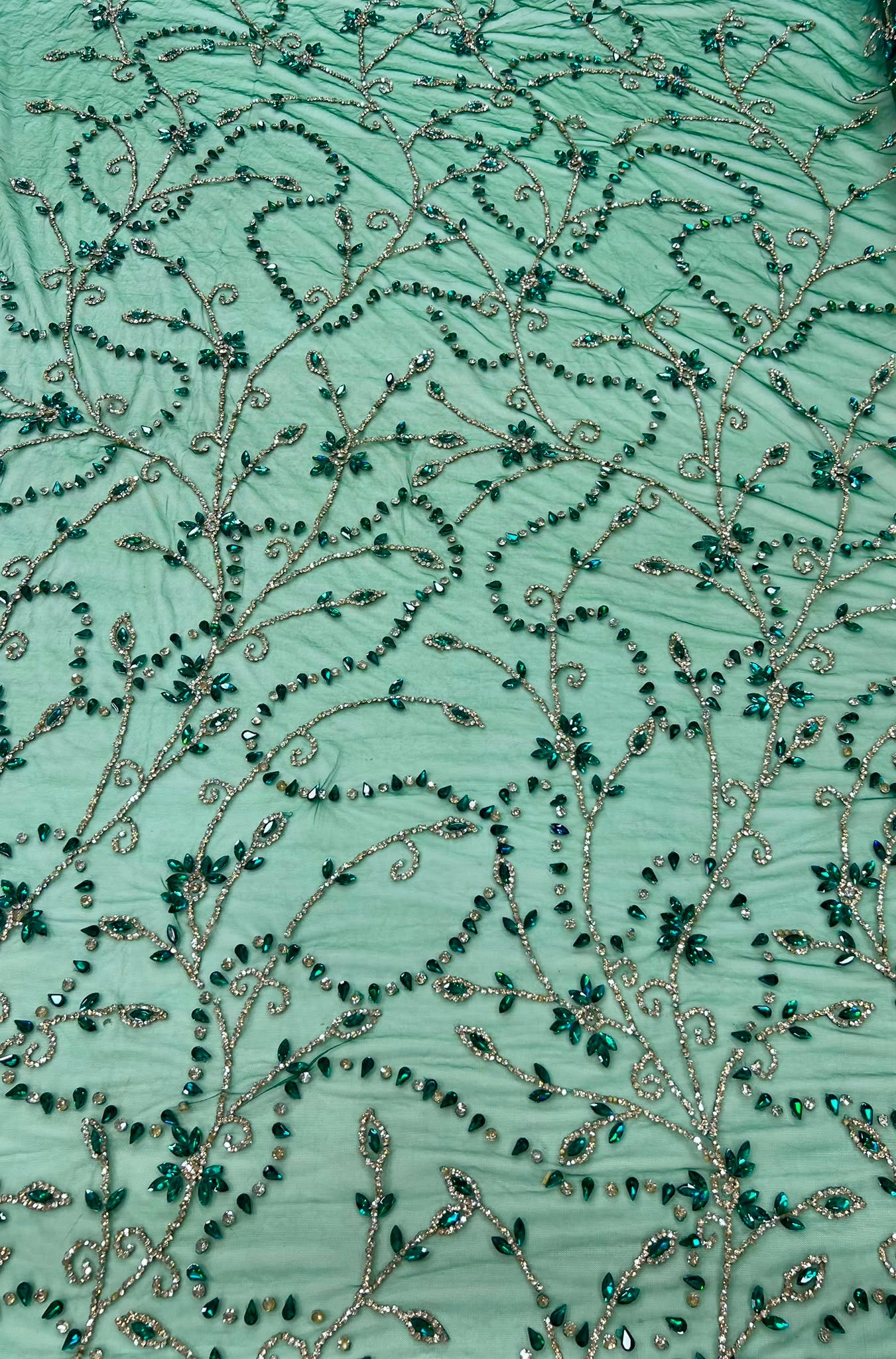 Broderie premium pe tul cu cristale si margele Verde, latime 140 cm\la metru