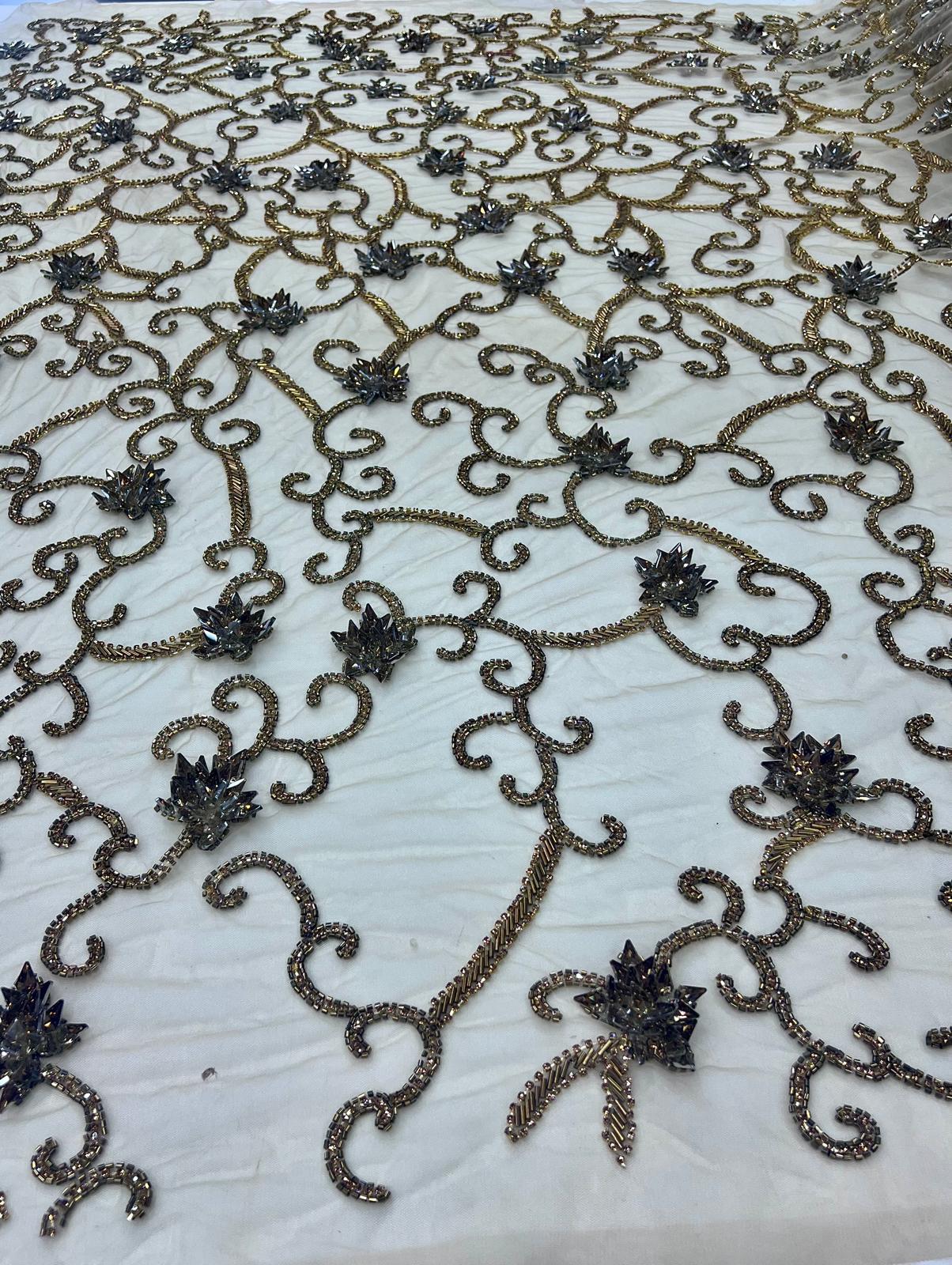 Broderie premium pe tul cu margele si cristale Antique Gold on Nude, latime 140 cm - 