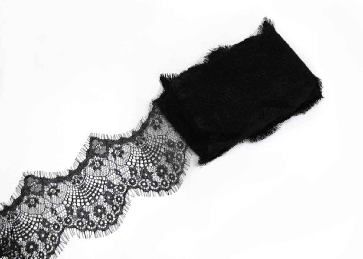 Banda Dantela Chantilly 6 (30 Metri/Pachet)