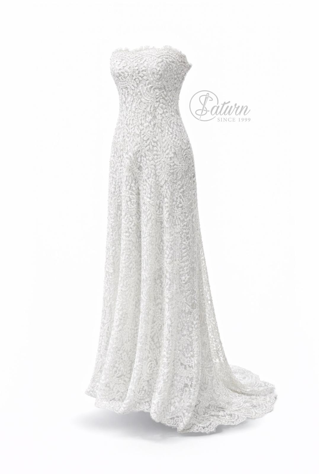 Dantela Chantilly / Broderie cu pietre si paiete GC104 latime 140 cm cupon 3 metri pentru rochii de seara si mireasa mercerie saturn alba