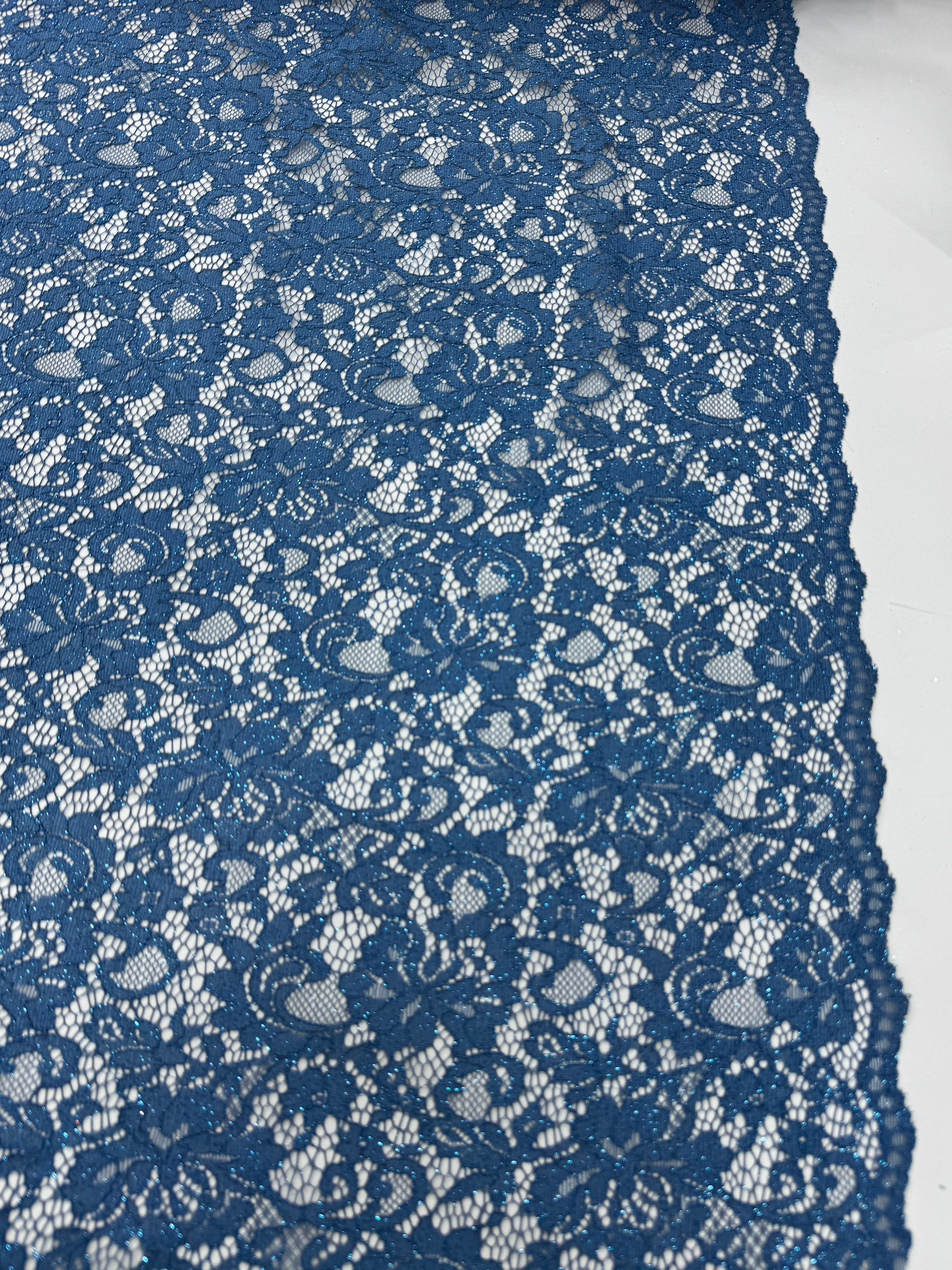 Dantela Florala cu Sclipici Bleumarin – Material Premium pentru Rochii de Ocazie/la metru
