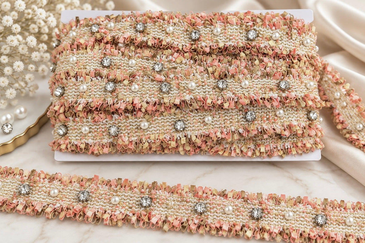 Banda Decorativa Tip Tweed Cu Perle Si Strasuri, 3,4 Cm / 10 Yards/Rola (9,14 Metri/ Rola) Model At-192