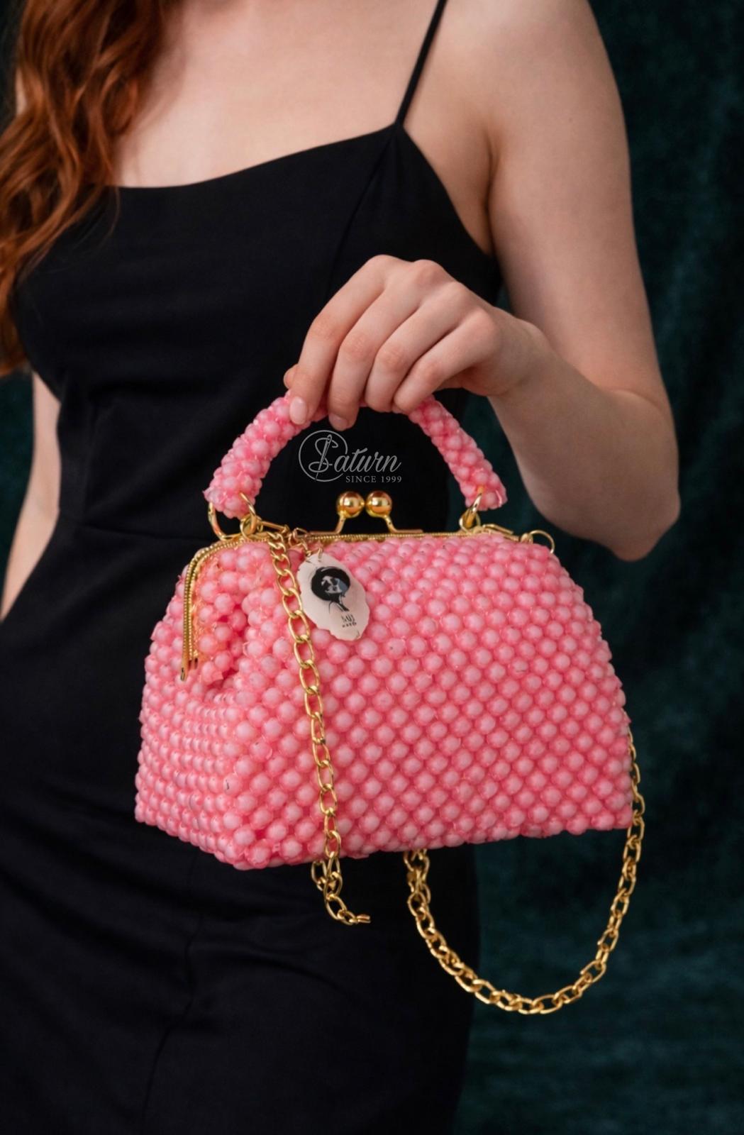 Geanta eleganta roz handmade cu margele si lant auriu – model de ocazie mercerie saturn 