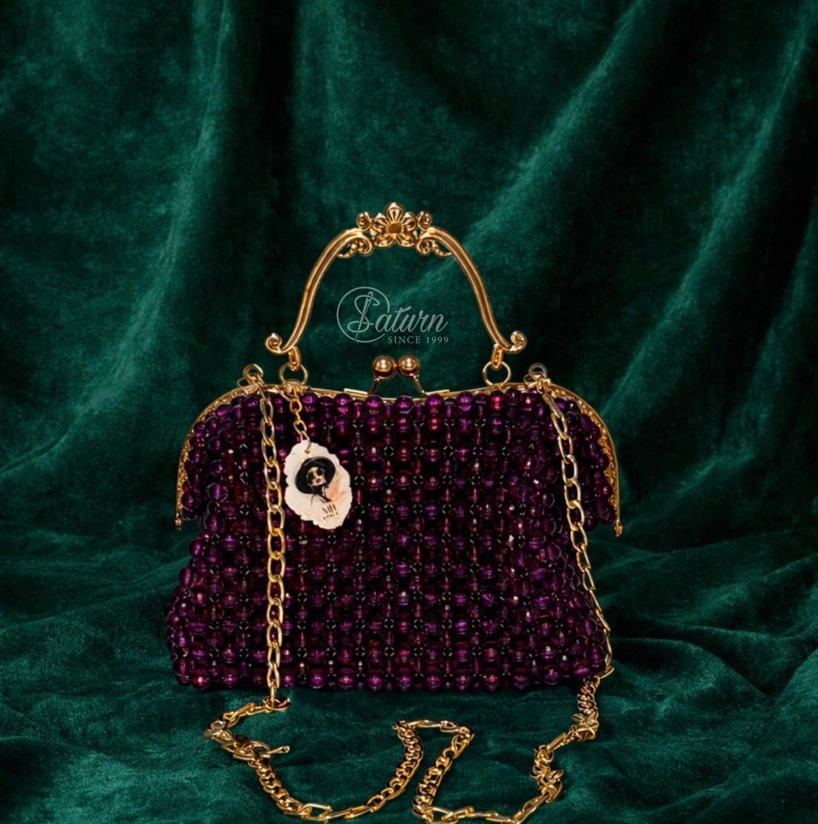 Geanta realizata manual,eleganta mov cu margele si lant auriu – model vintage de ocazie mov mercerie saturn 