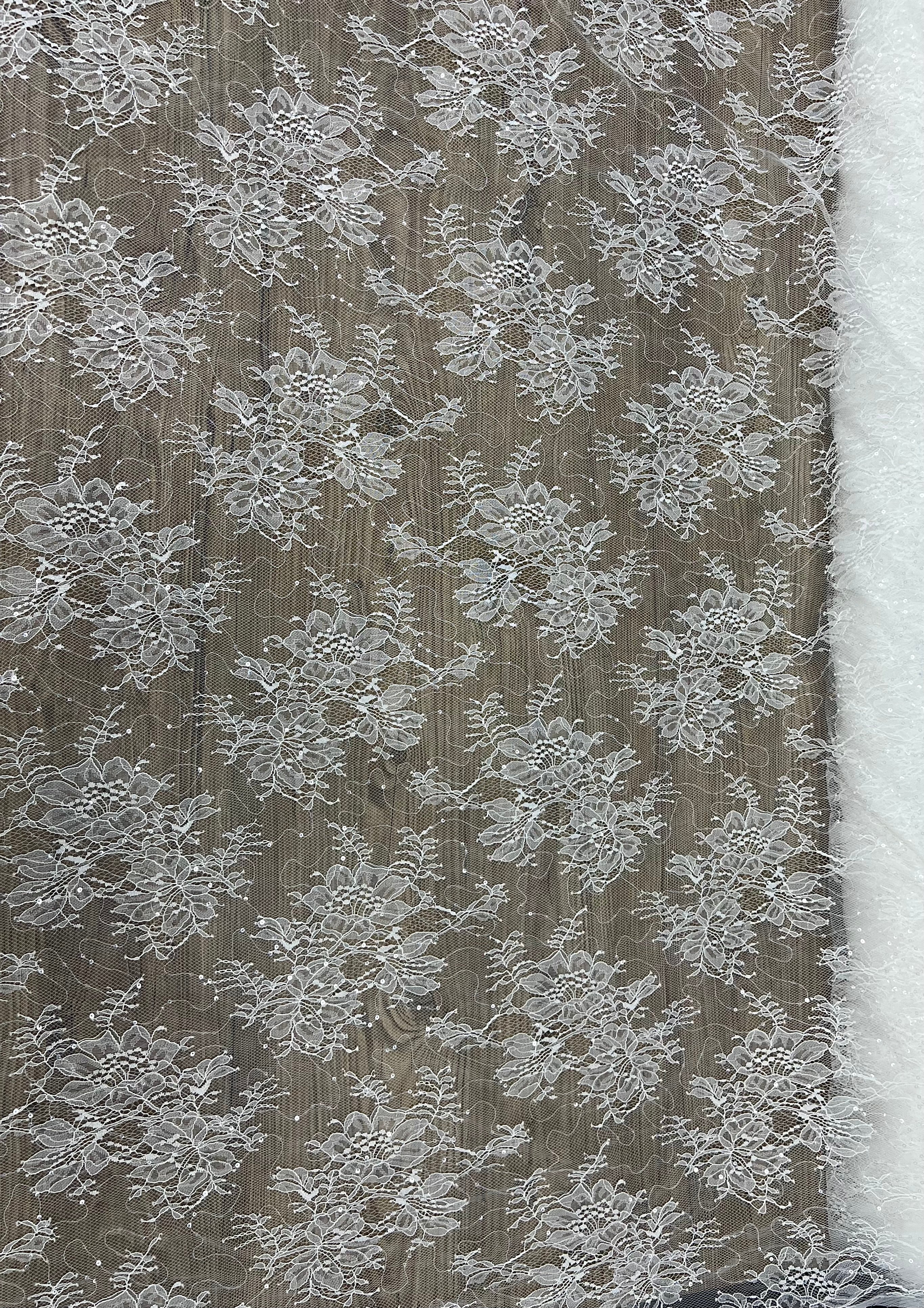 Dantela Florala cu Paiete , 150 cm\la metru Model 6355-0329