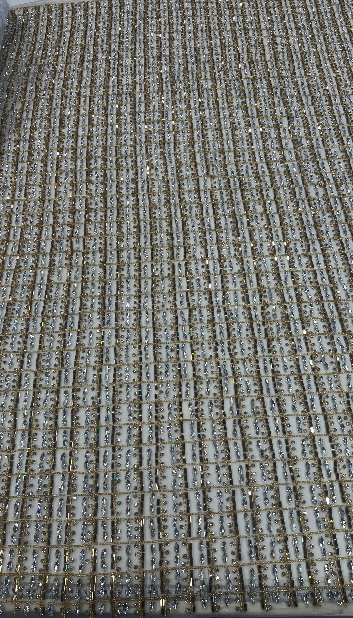 Broderie eleganta cu paiete si cristale pe tulle Auriu+Argintiu -140 cm\la Metru ,Model FL358