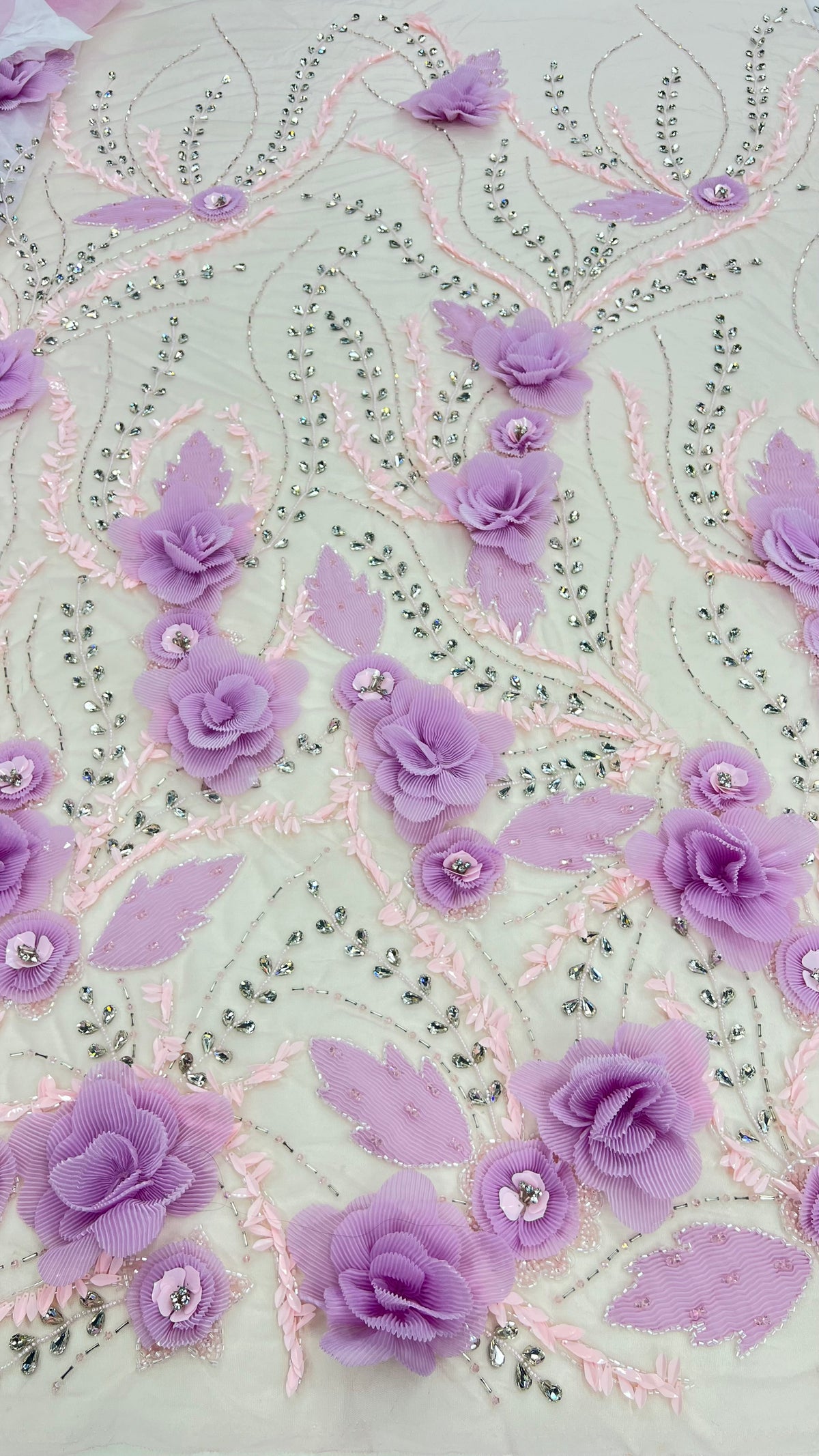 Broderie 3D florala cu flori aplicate, margele si paiete pe Tulle  – 140 cm \la Metru , Model SJT1374