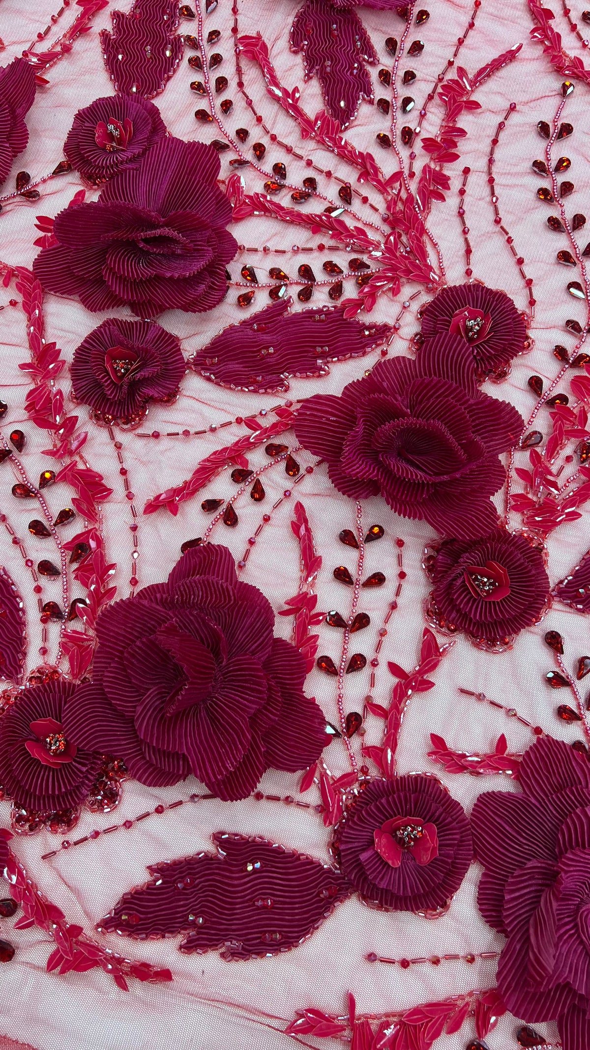 Broderie 3D florala cu flori aplicate, margele si paiete pe Tulle  – 140 cm \la Metru , Model SJT1374