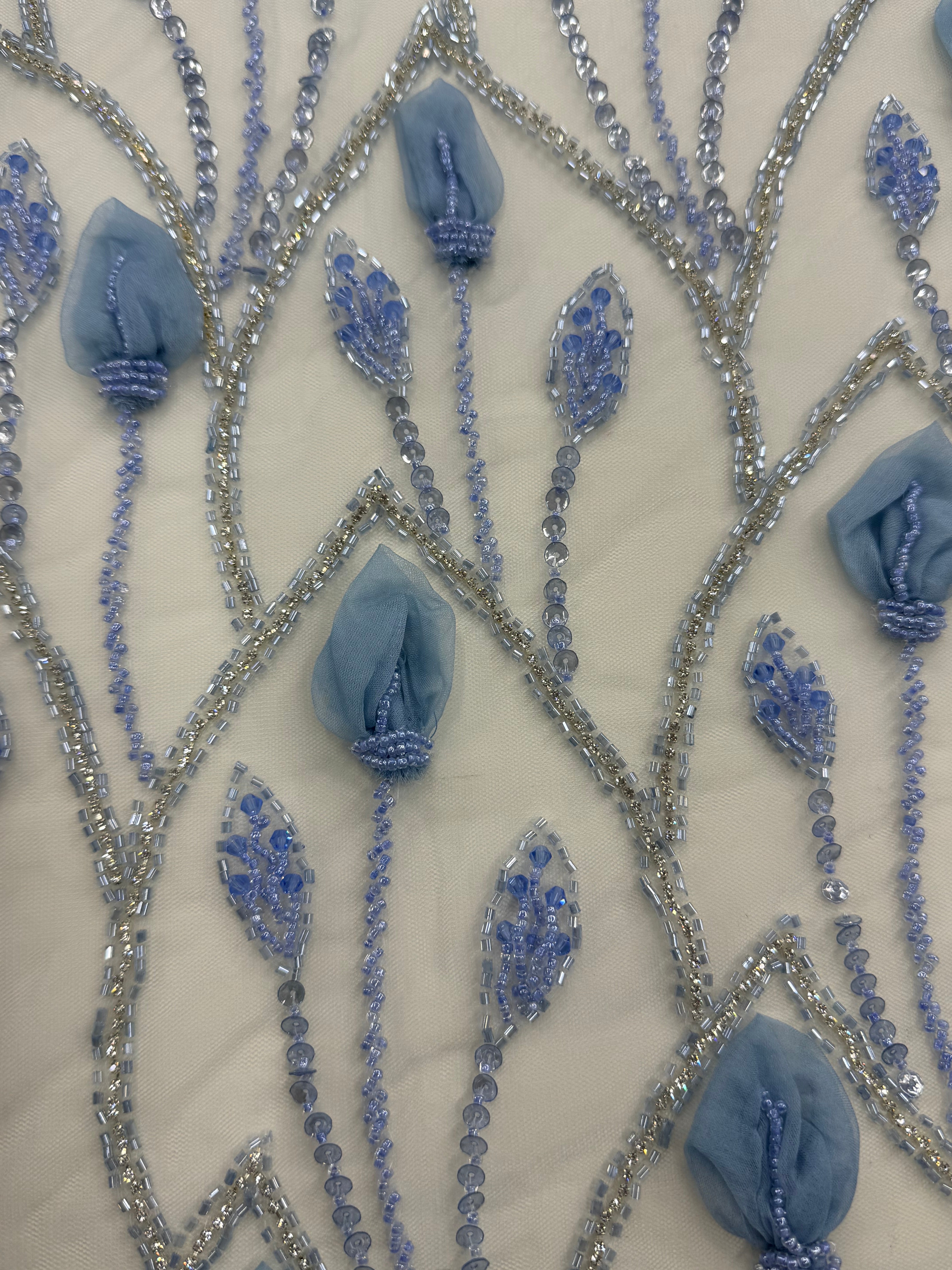 Broderie Bleu cu Aplicatii Florale 3D si Margele Couture 140cm/la metru  K2107