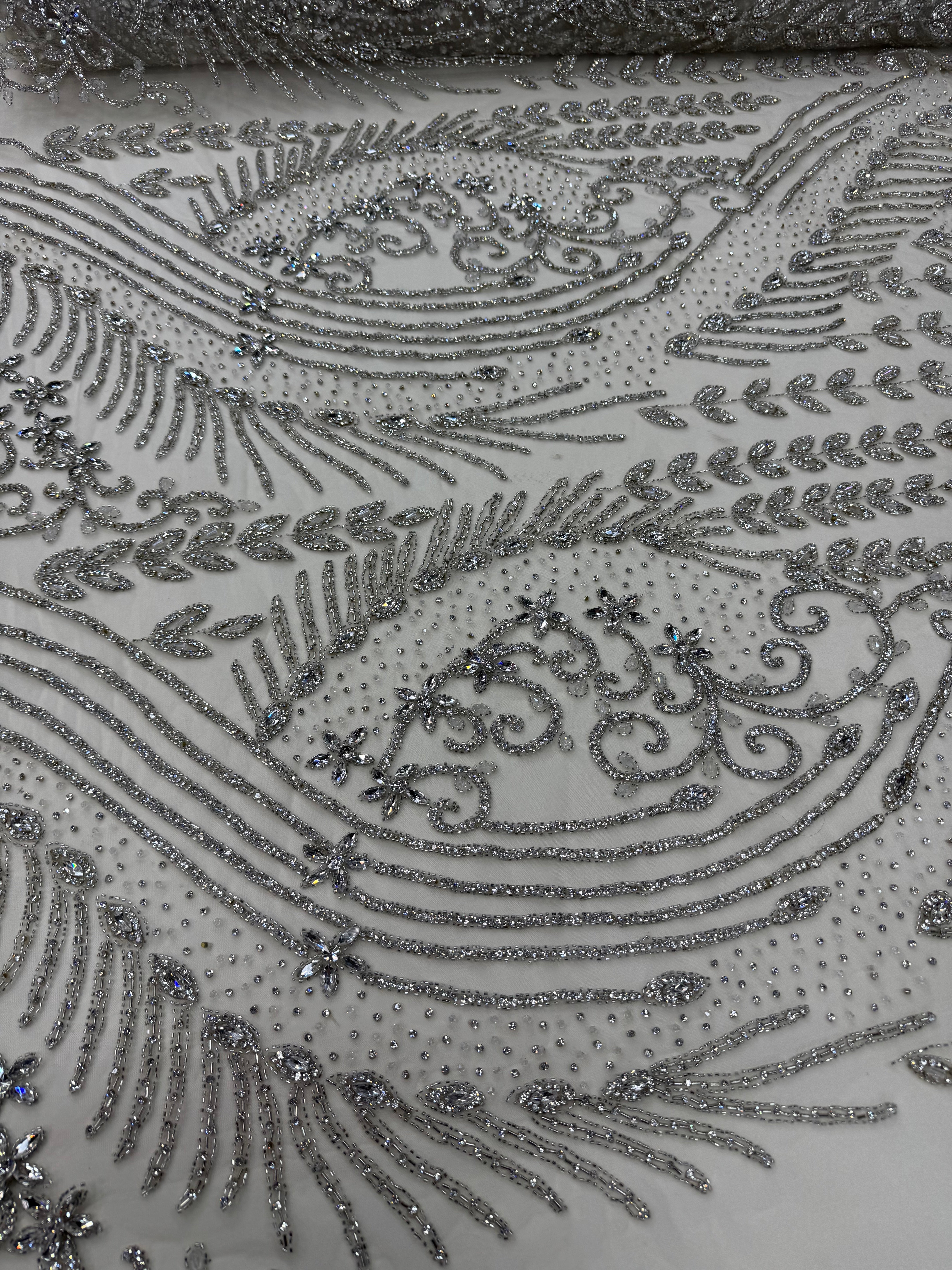 Broderie cu Cristale,pietre si margele  pe Tul 140/cm latimea/la metru AI350