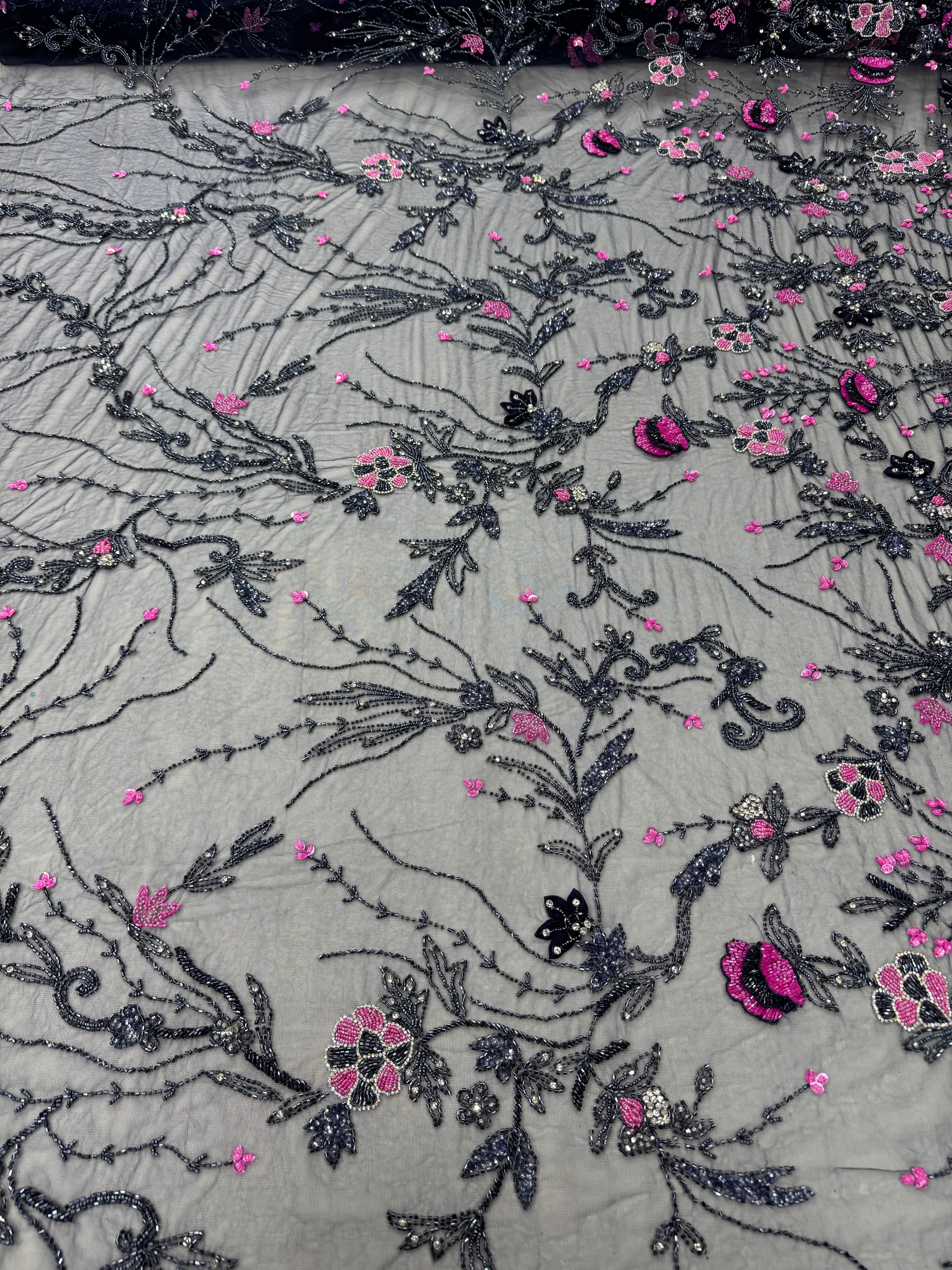 Broderie Florala 3D pe Tul cu Paiete si Margele Negre-Roz – 140 cm K2089