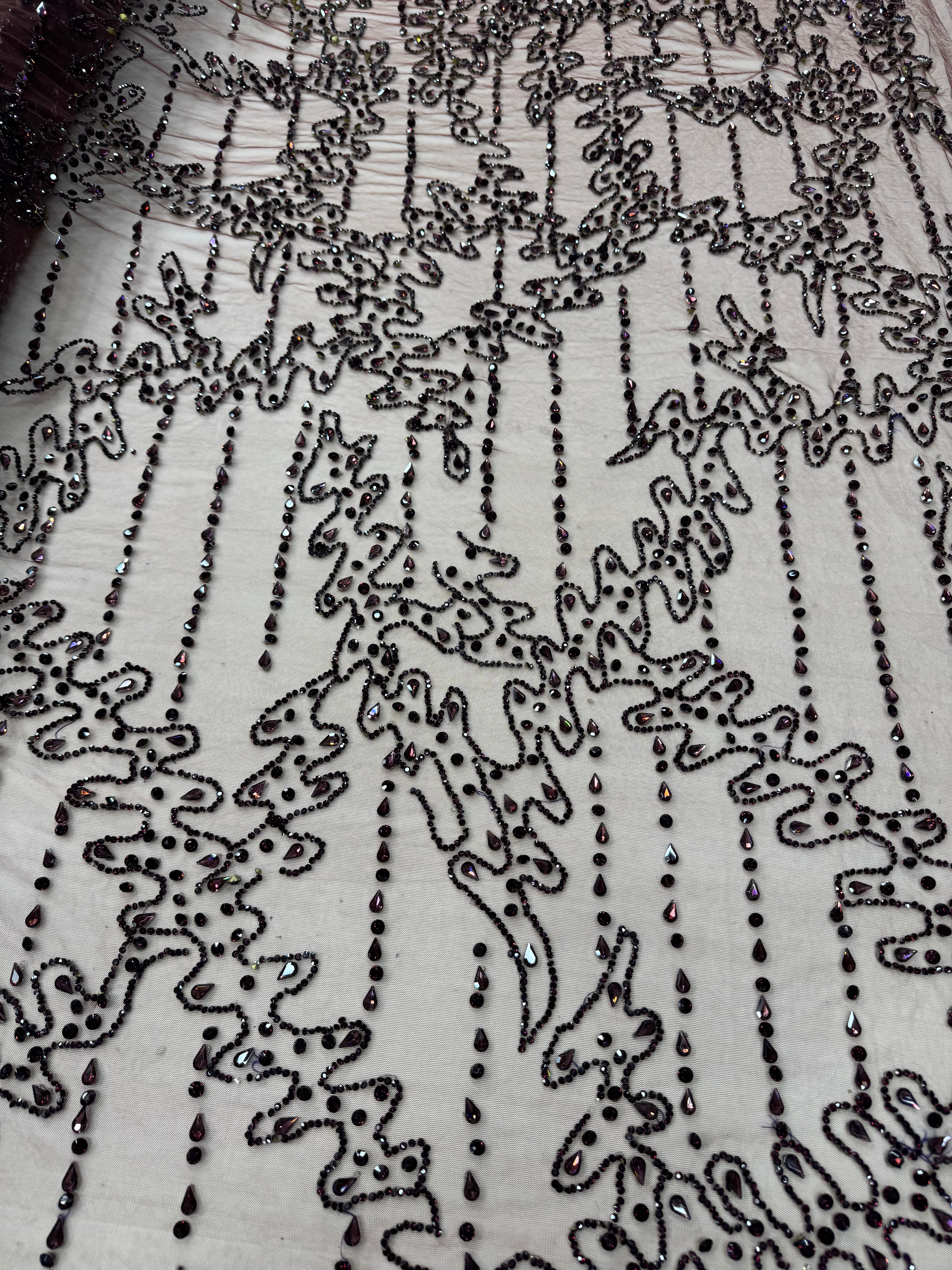 Broderie premium pe tul maro Model J1 3399, latime 140 cm, cu cristale si margele