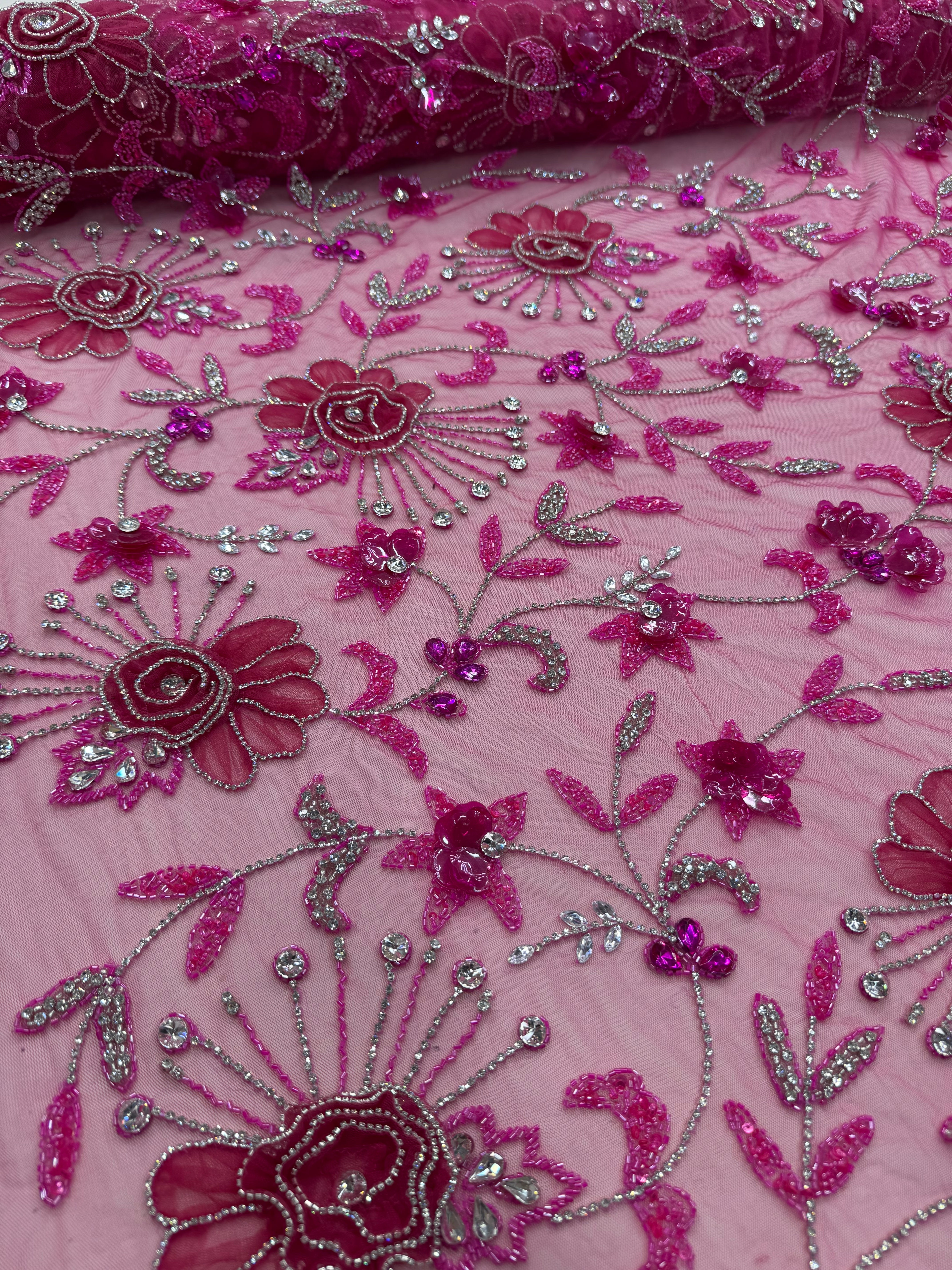 Broderie premium pe tul roz intens Model K2205, 140 cm, cu flori 3D, cristale și paiete – Design Luxury Couture
