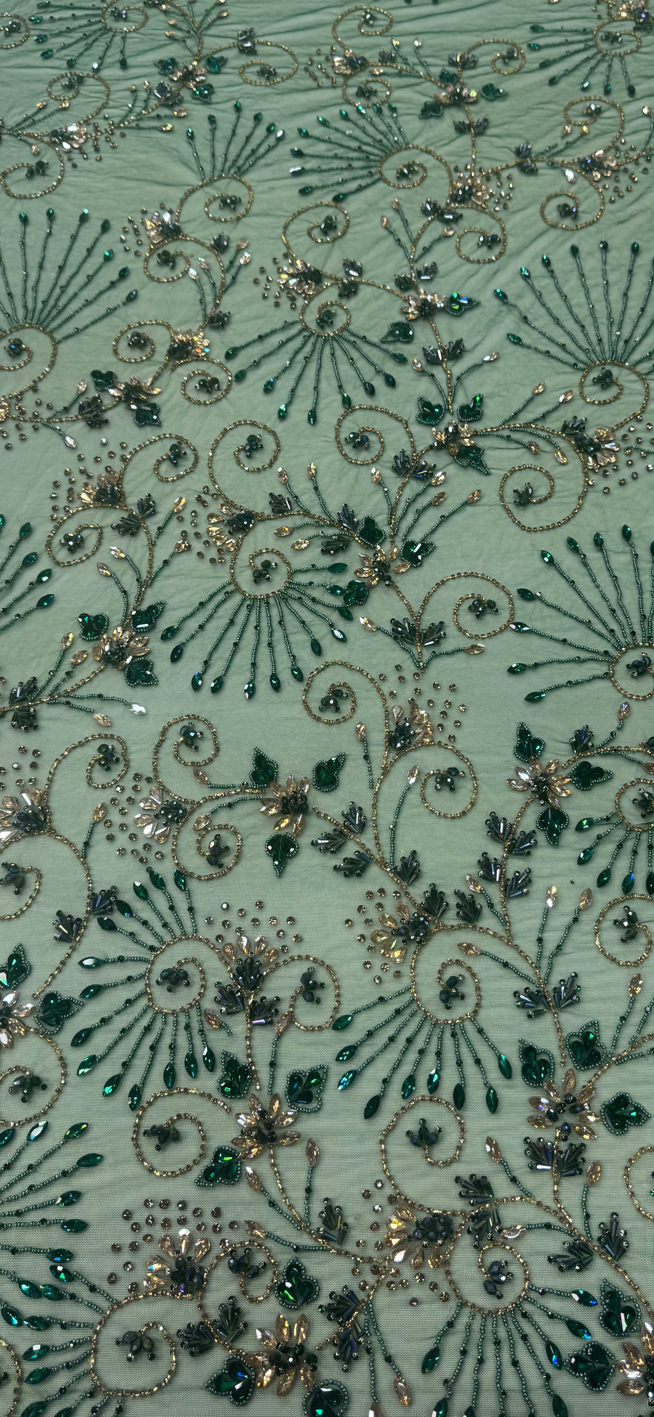 Broderie Luxury pe tul verde cu cristale premium și aplicații florale 3D 140 cm/la metru – Model J1 3440