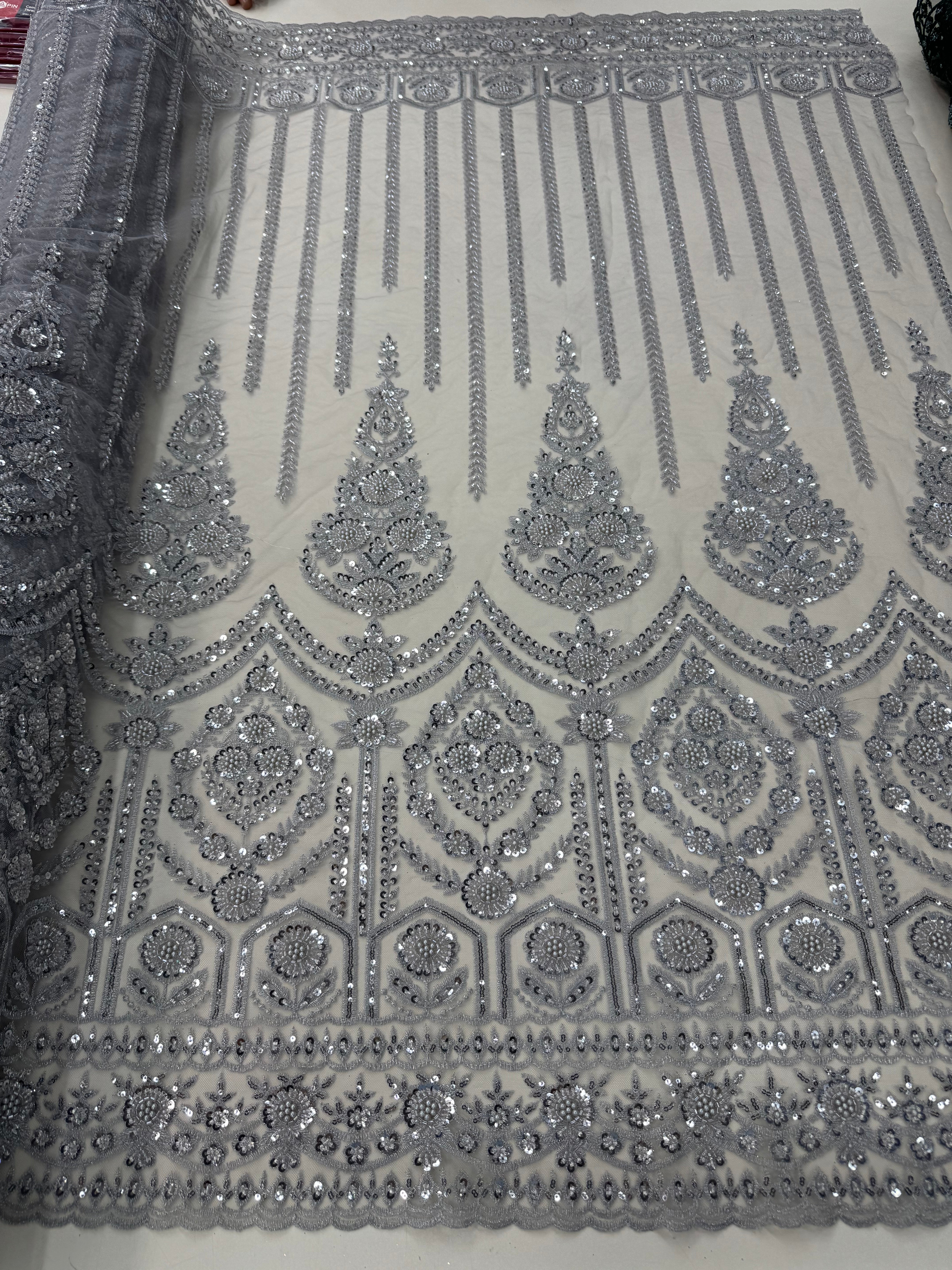 Broderie cu paiete pe tul 140 cm latime - material premium pentru rochii de seara si ocazie