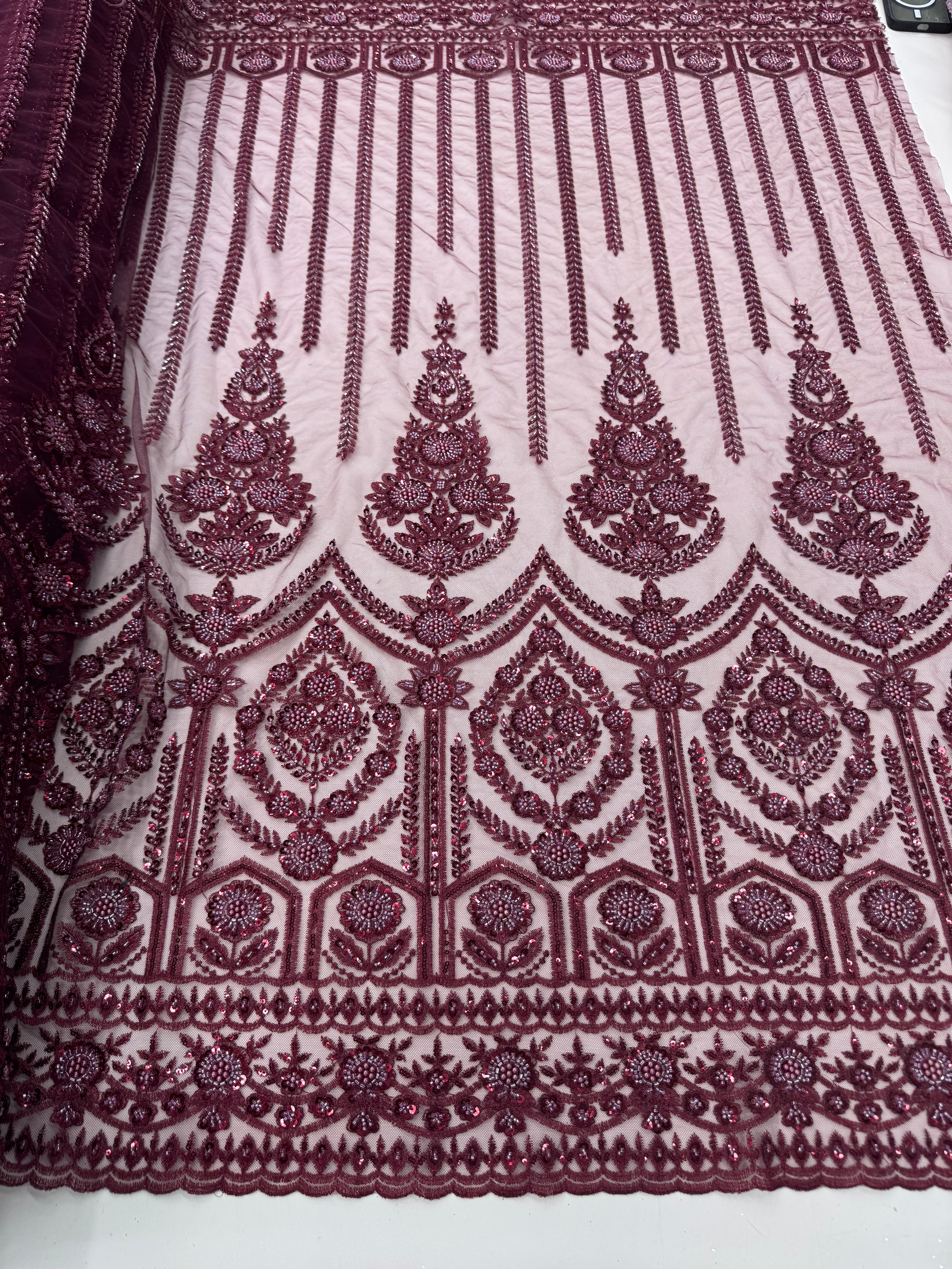 Broderie cu paiete pe tul 140 cm latime - material premium pentru rochii de seara si ocazie