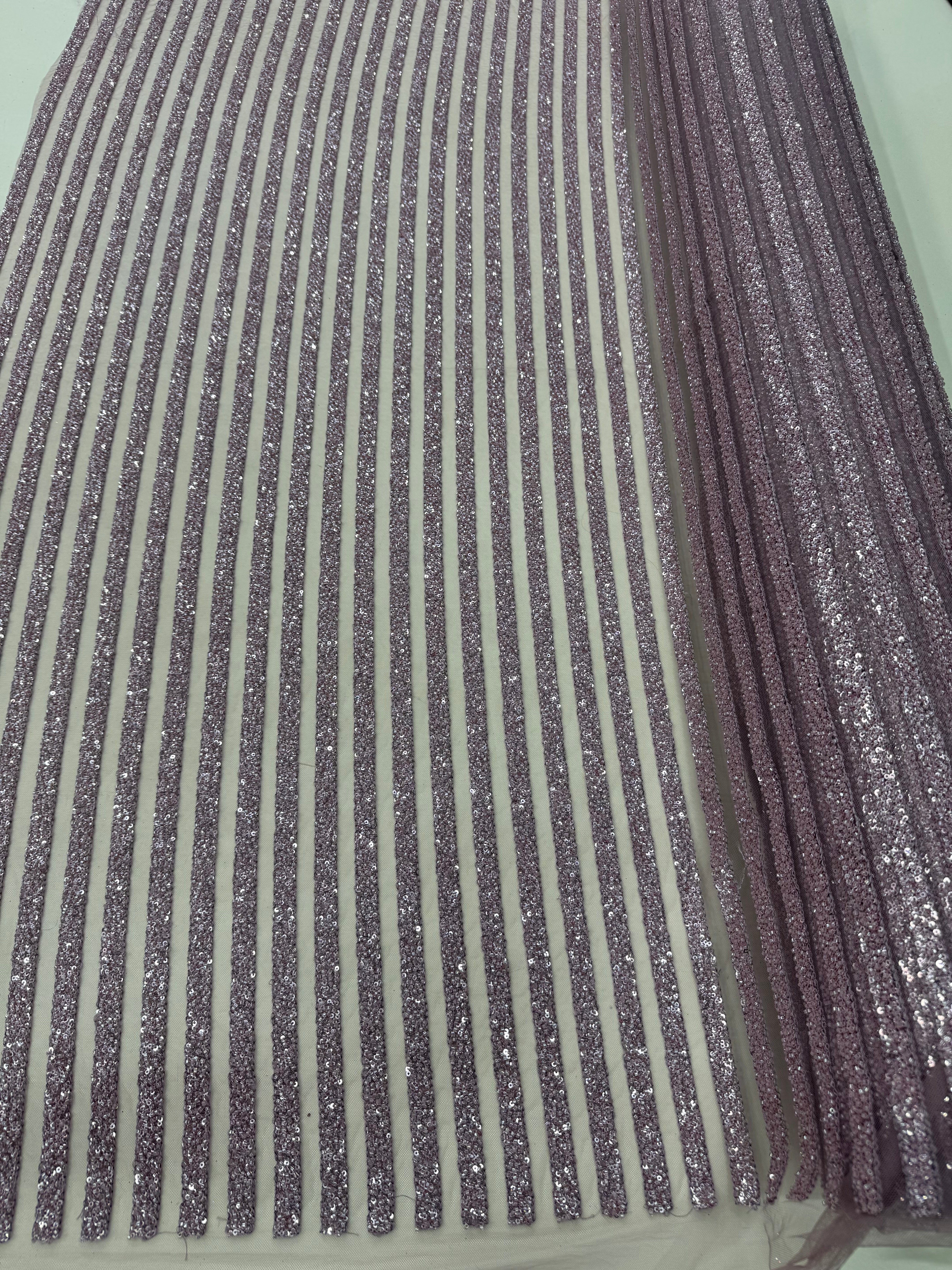 Broderie cu dungi din margele si paiete pe tul 140 cm latime - material premium pentru rochii de seara