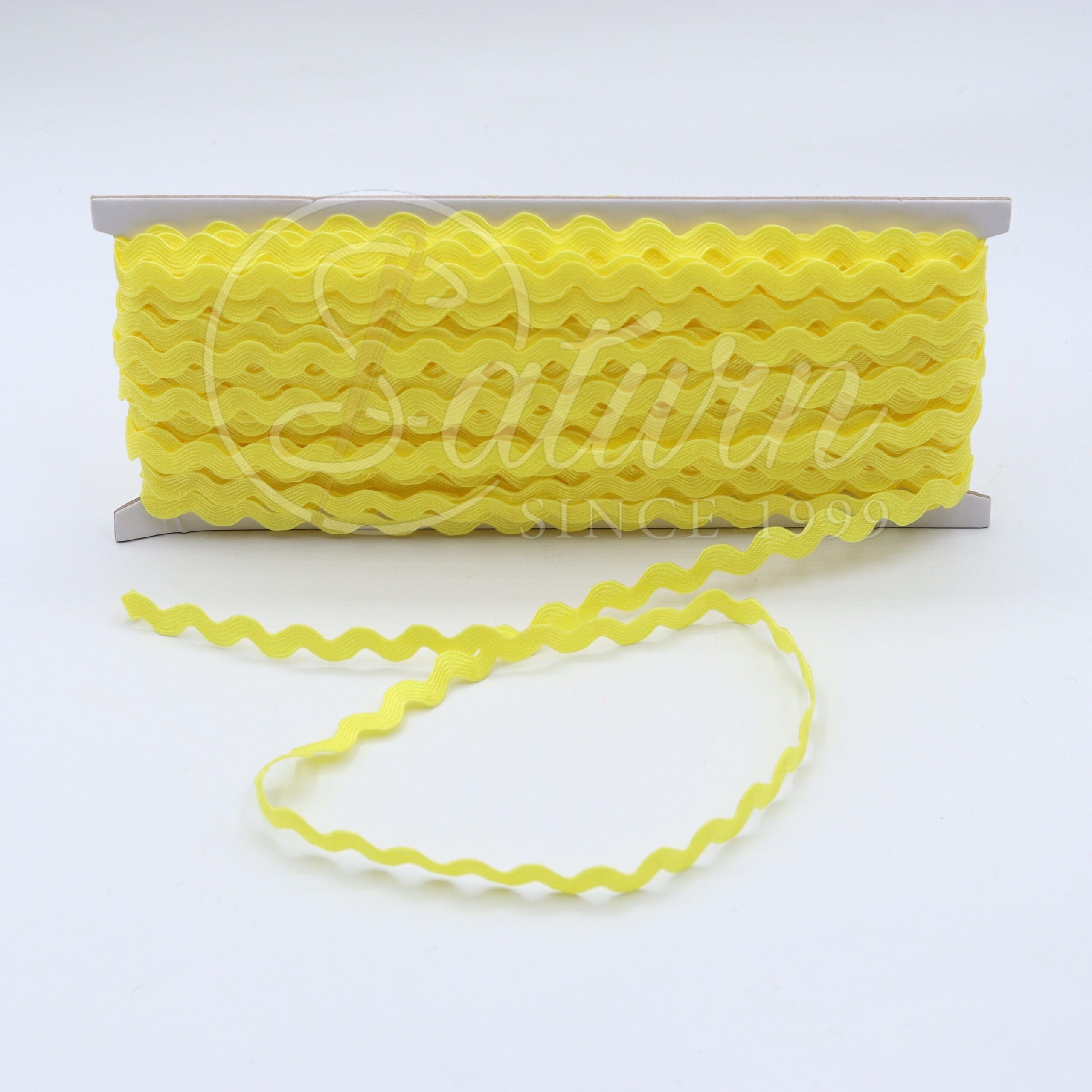 Bandă decorativă Zigzag 5mm 30Yards(27Metri/Rola )