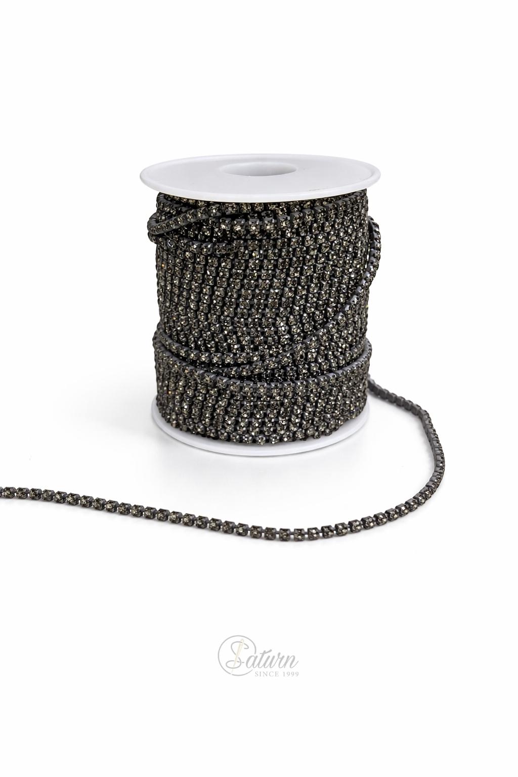 Lant cu strasuri SS12 la metru – strasuri decorative pentru haine si accesorii mercerie saturn  
