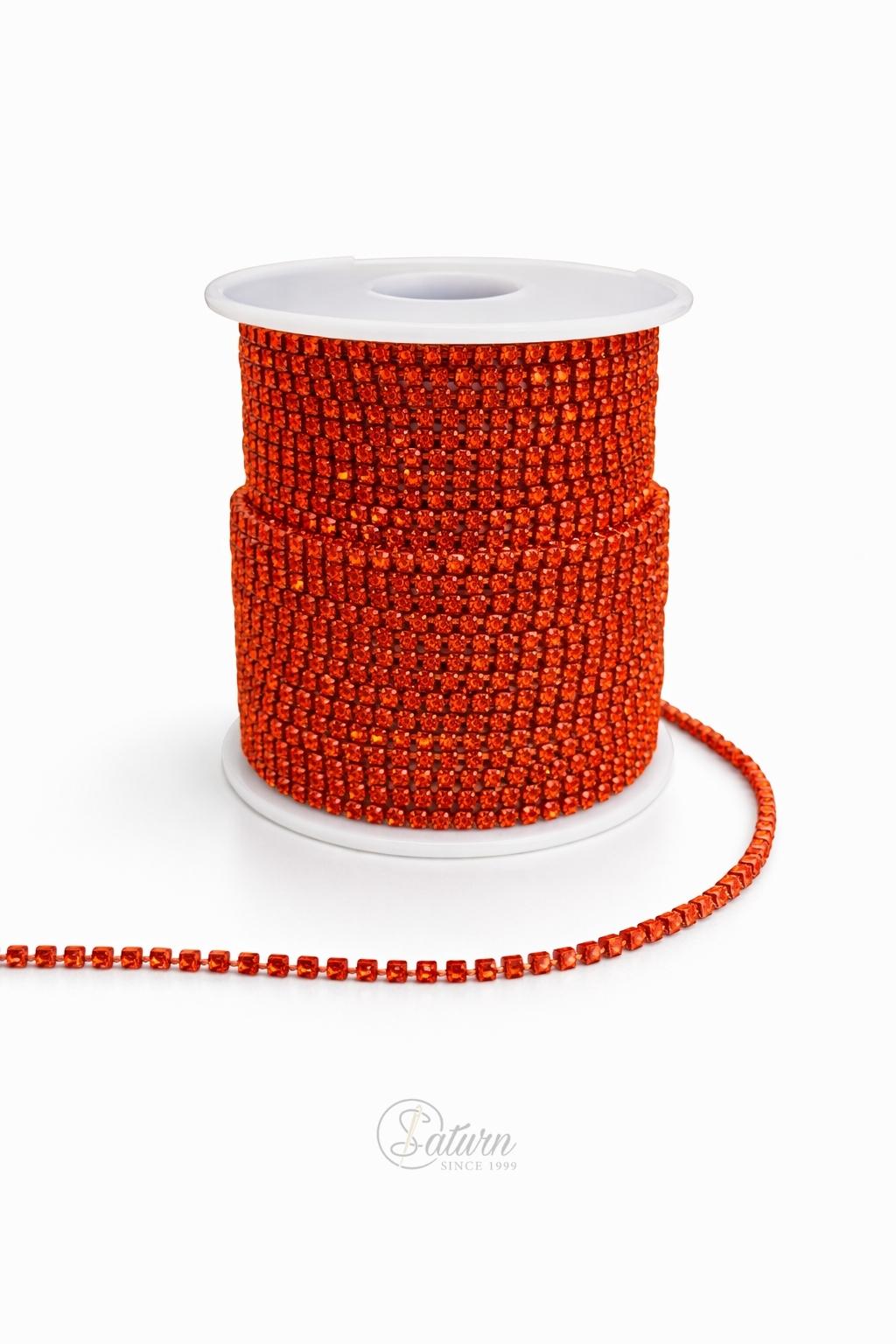 Lant cu strasuri SS12 la metru – strasuri decorative pentru haine si accesorii mercerie saturn 