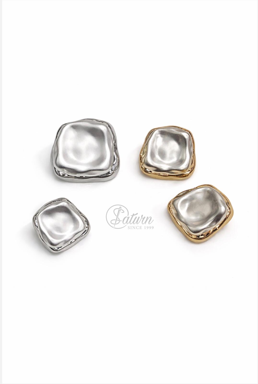 Nasturi metalici patrati decorativi – nasturi eleganti pentru haine, genti si accesorii