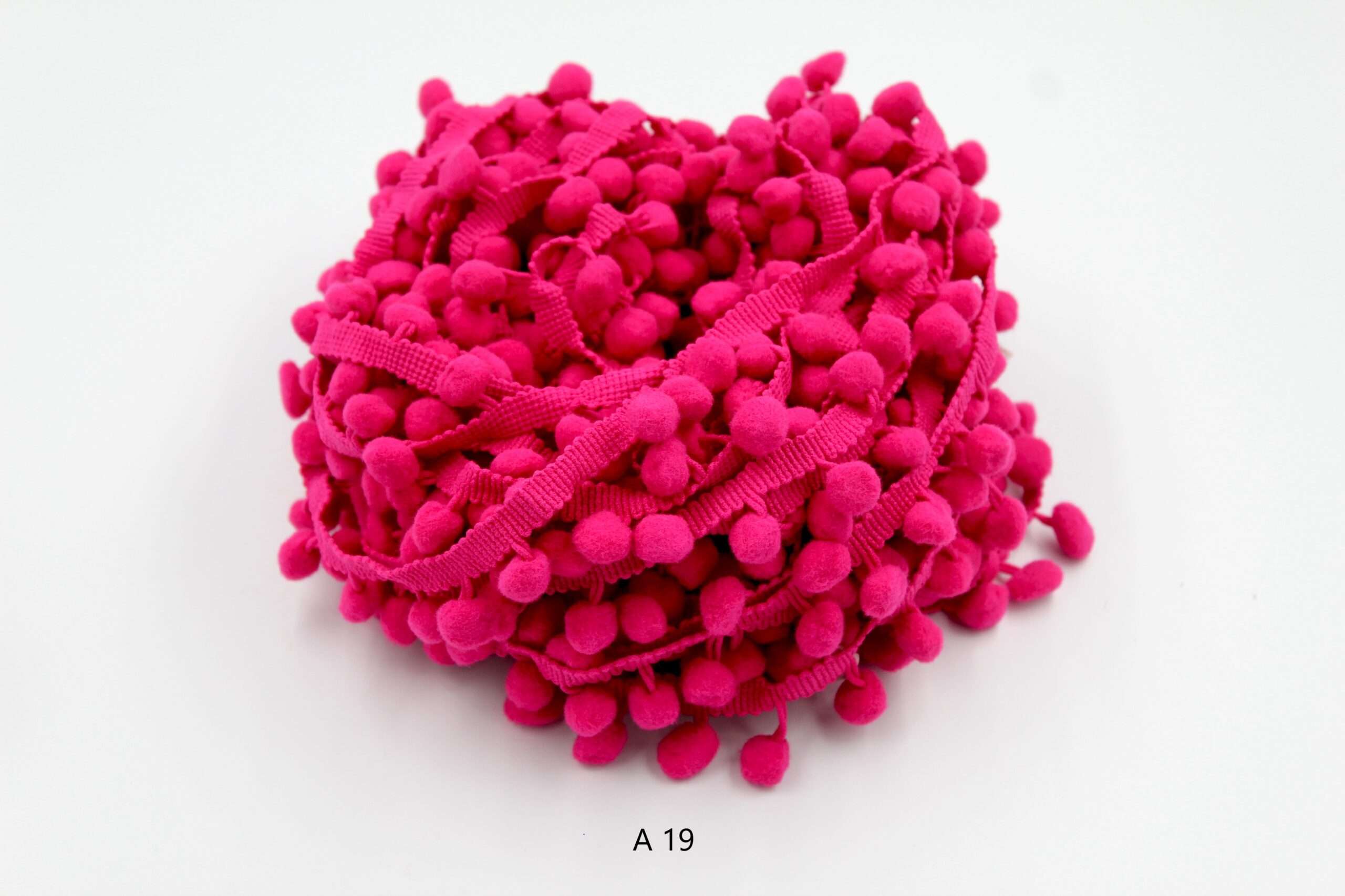 Ciucuri Decorativi Pom Pom Colorați – Bandă din Bumbac 20 m | Mercerie