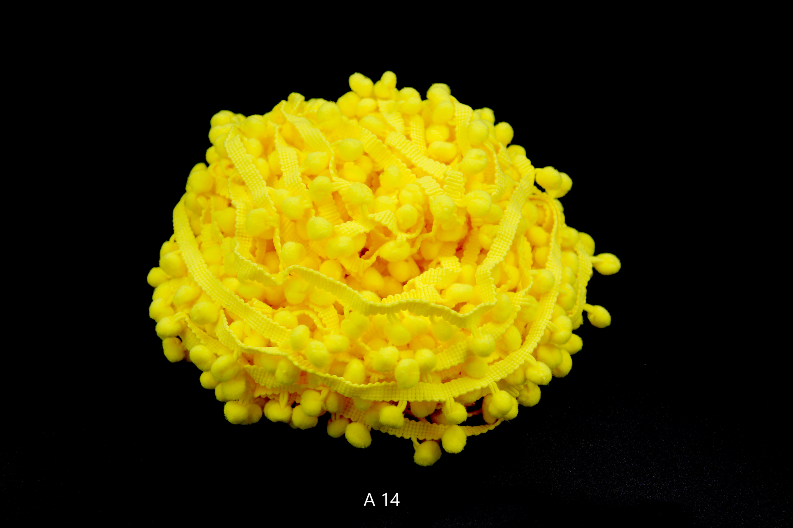 Ciucuri Decorativi Pom Pom Colorați – Bandă din Bumbac 20 m | Mercerie