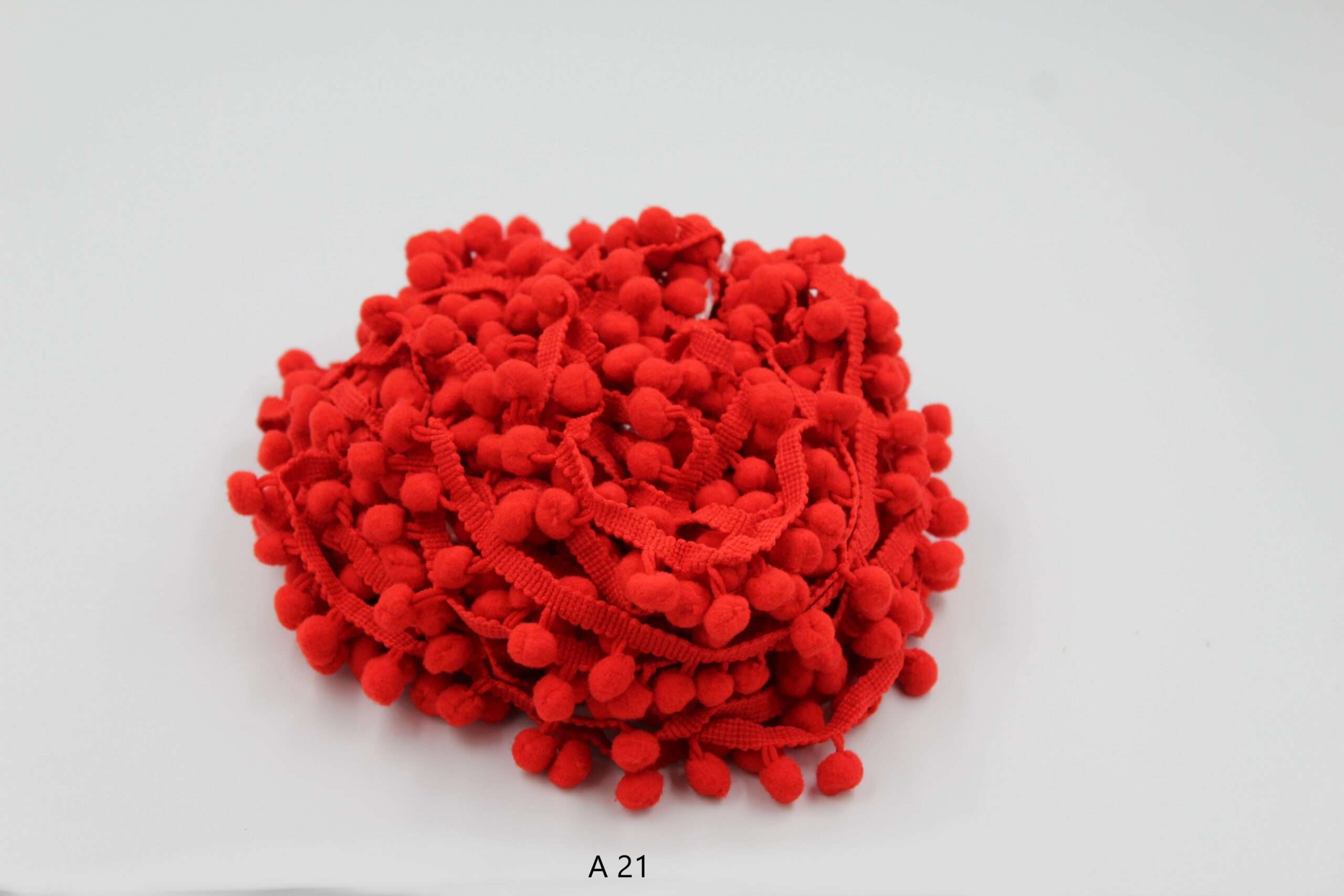 Ciucuri Decorativi Pom Pom Colorați – Bandă din Bumbac 20 m | Mercerie