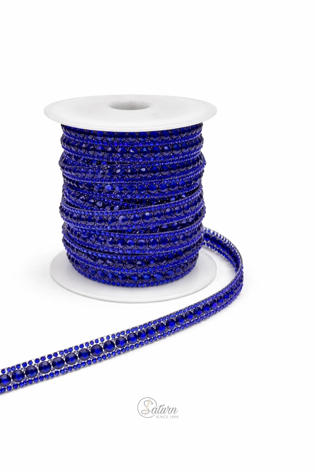 Strasuri autoadezive la metru 1,5 cm – banda decorativa cu cristale pentru haine si accesorii