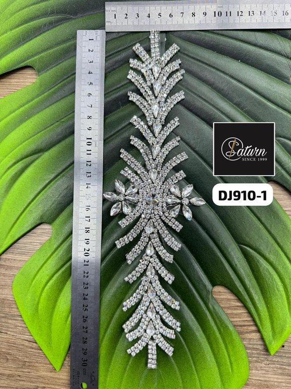 Strasuri de Lipit la Cald DJ910-1 – Aplicatie Decorativa Termoadeziva pentru Textile