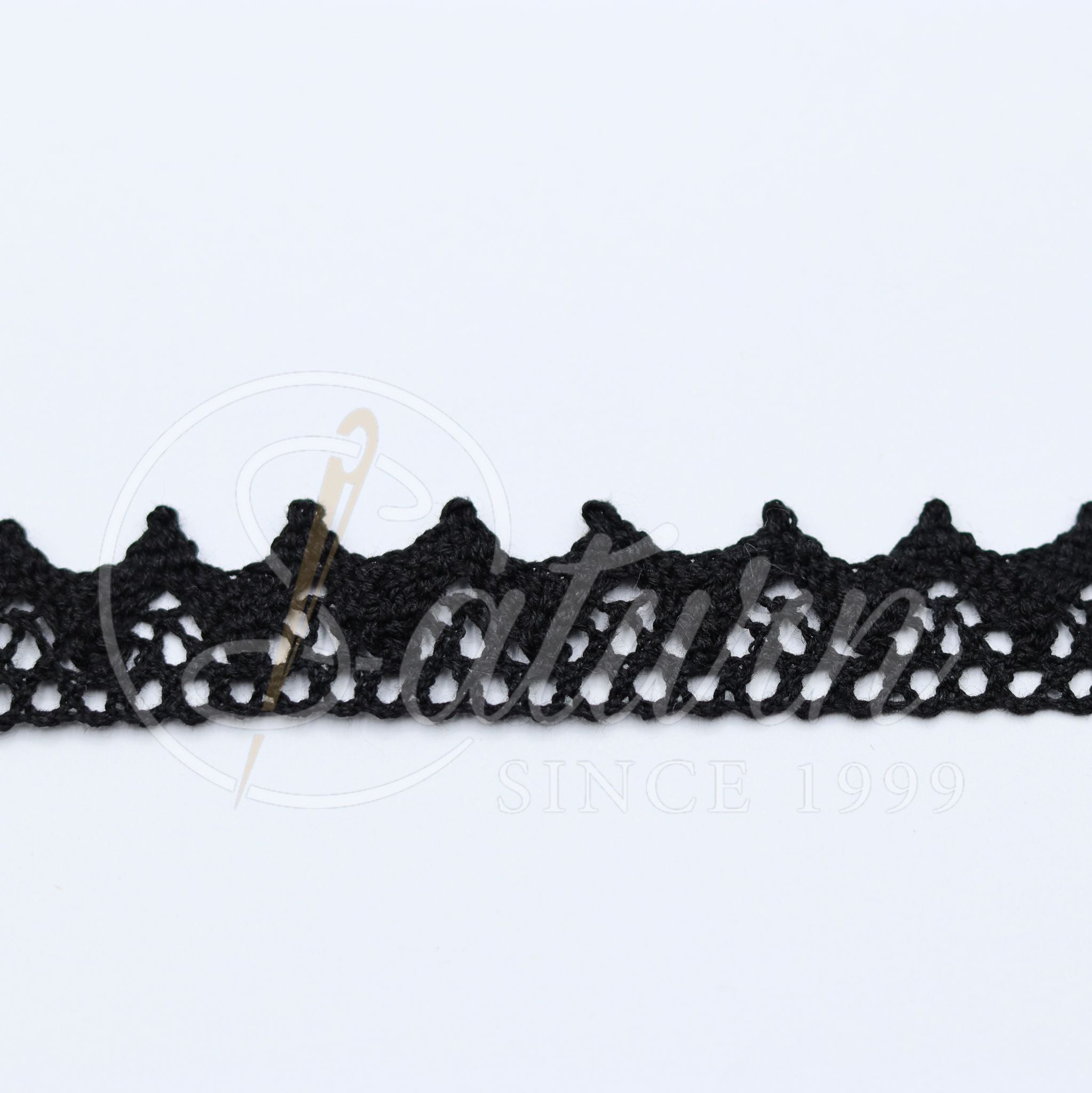 DANTELA BUMBAC #1370C -1.7 CM (15 YARDS/13.7Metri ROLA)