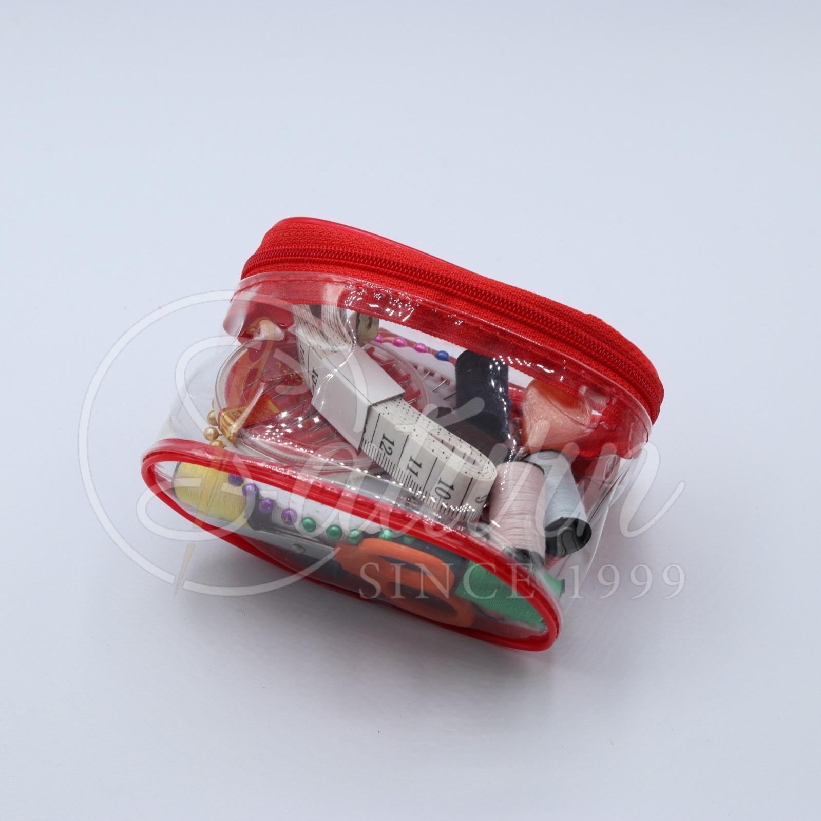 Set cusut portabil – kit mic,complet croitorie cu ace,ate si accesorii