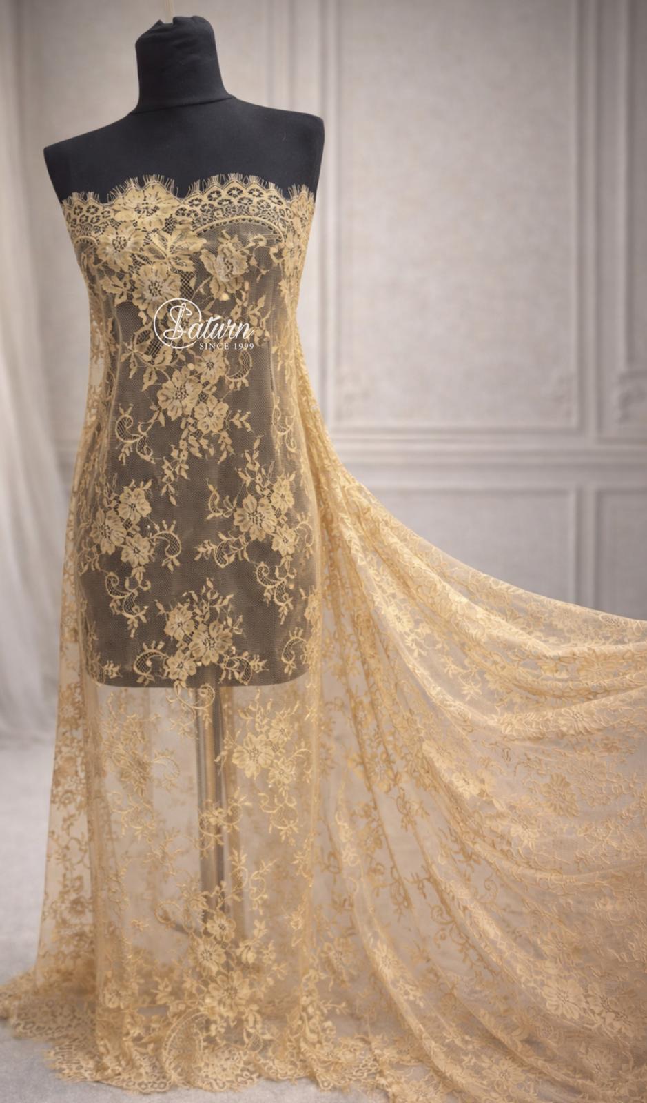 Dantela Chantilly -Model (#0329)Latime 150 cm, 3 m