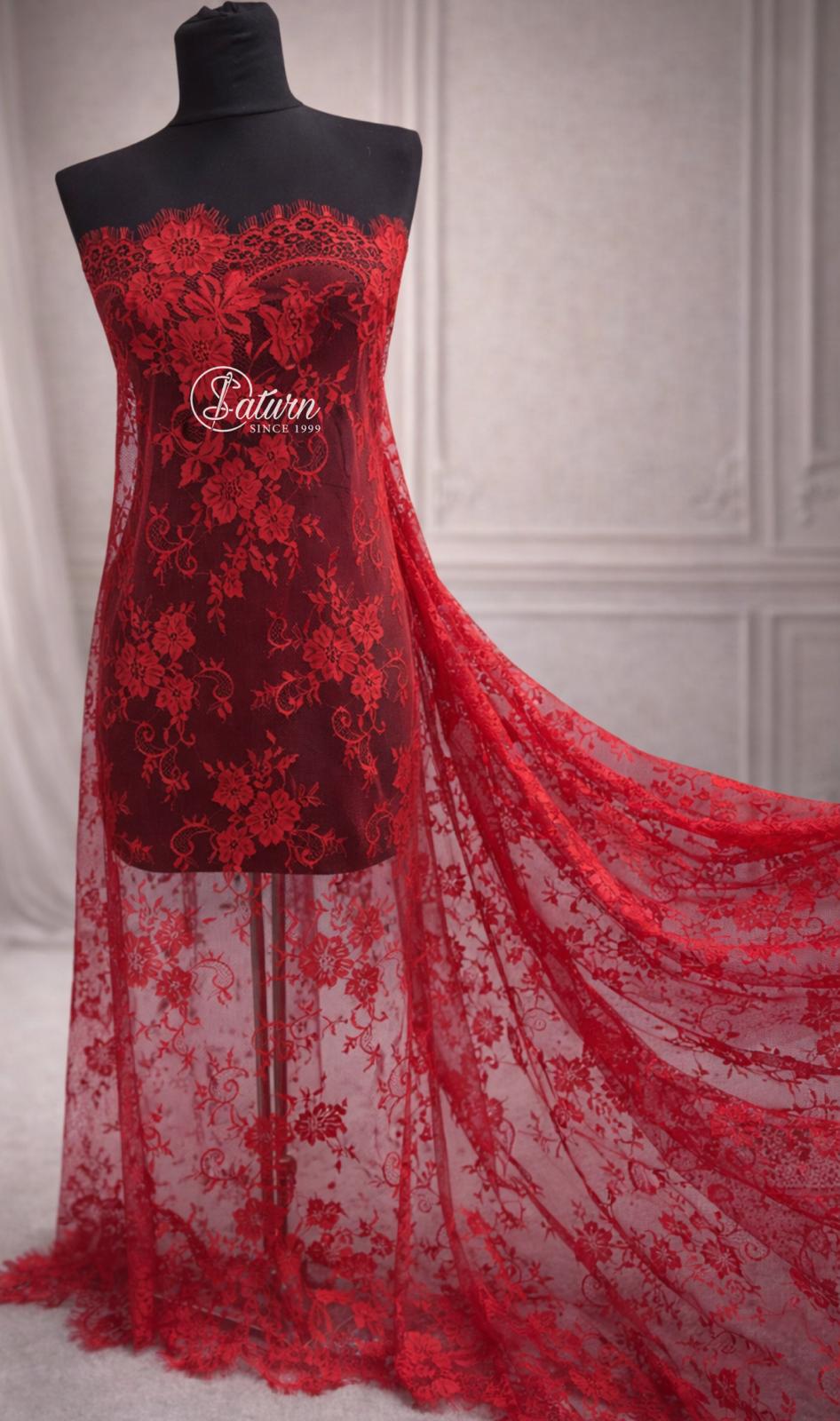 Dantela Chantilly -Model (#0329)Latime 150 cm, 3 m