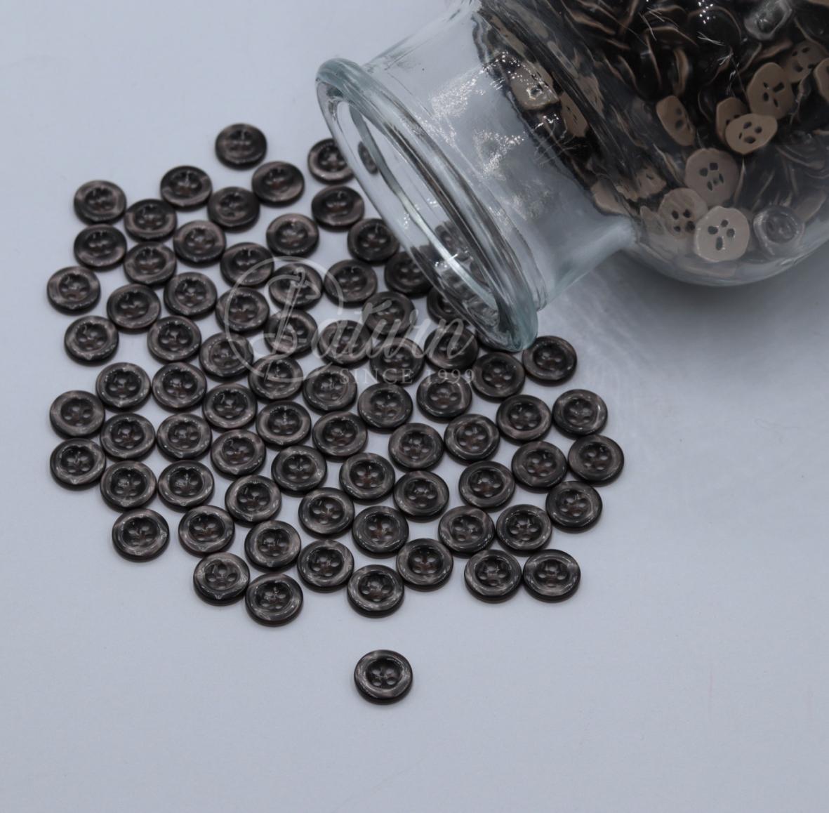 Nasturi din plastic,colorati 4 gauri/18L 1000Buc /Punga